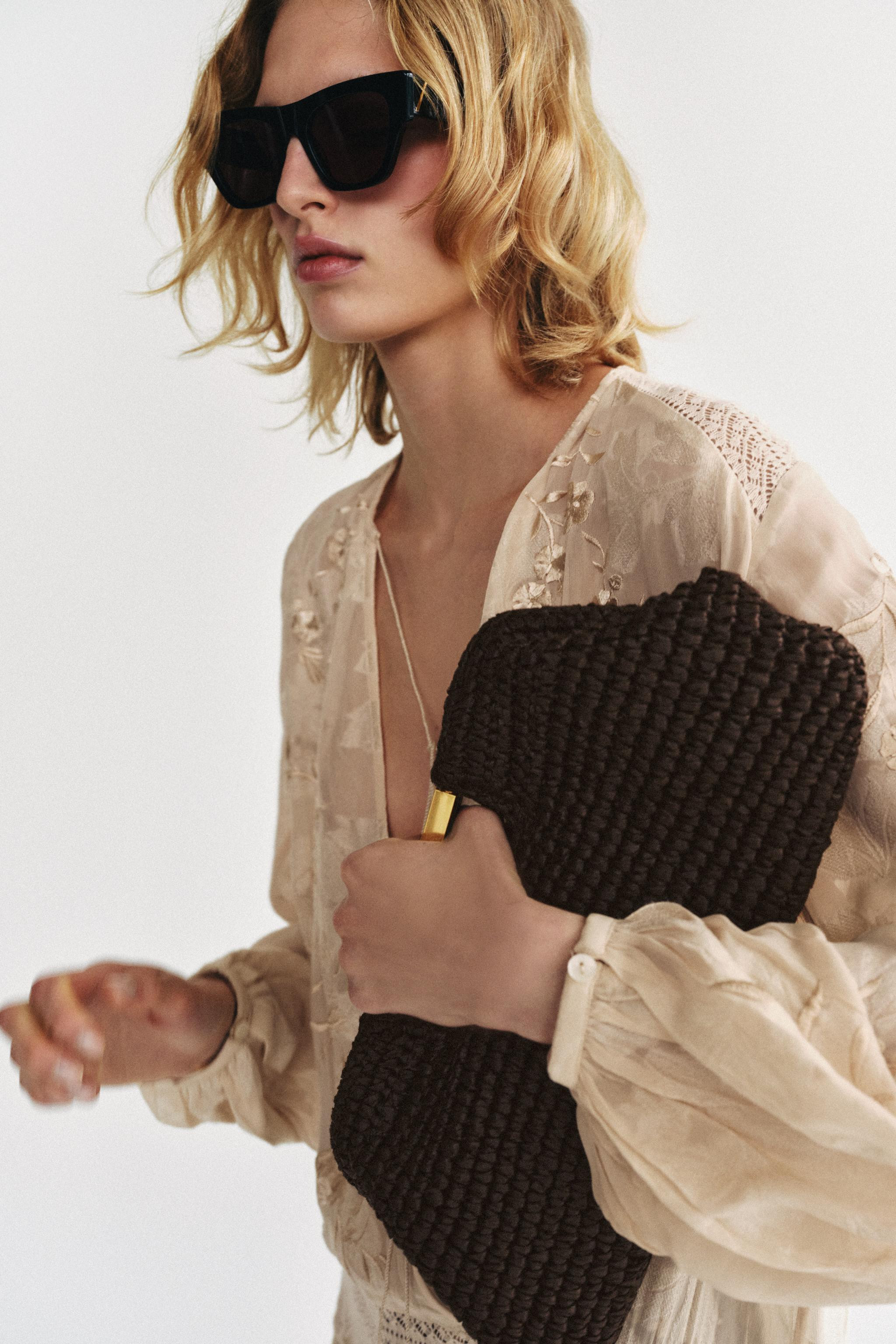 WOVEN CLUTCH | Zara US