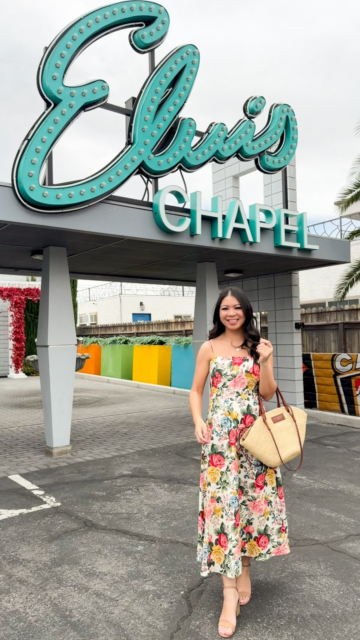 Floral linen blend dress that I wore as a wedding guest dress in Vegas! Wearing size small and fits true to size! 

#LTKPetite #LTKTravel #LTKWedding