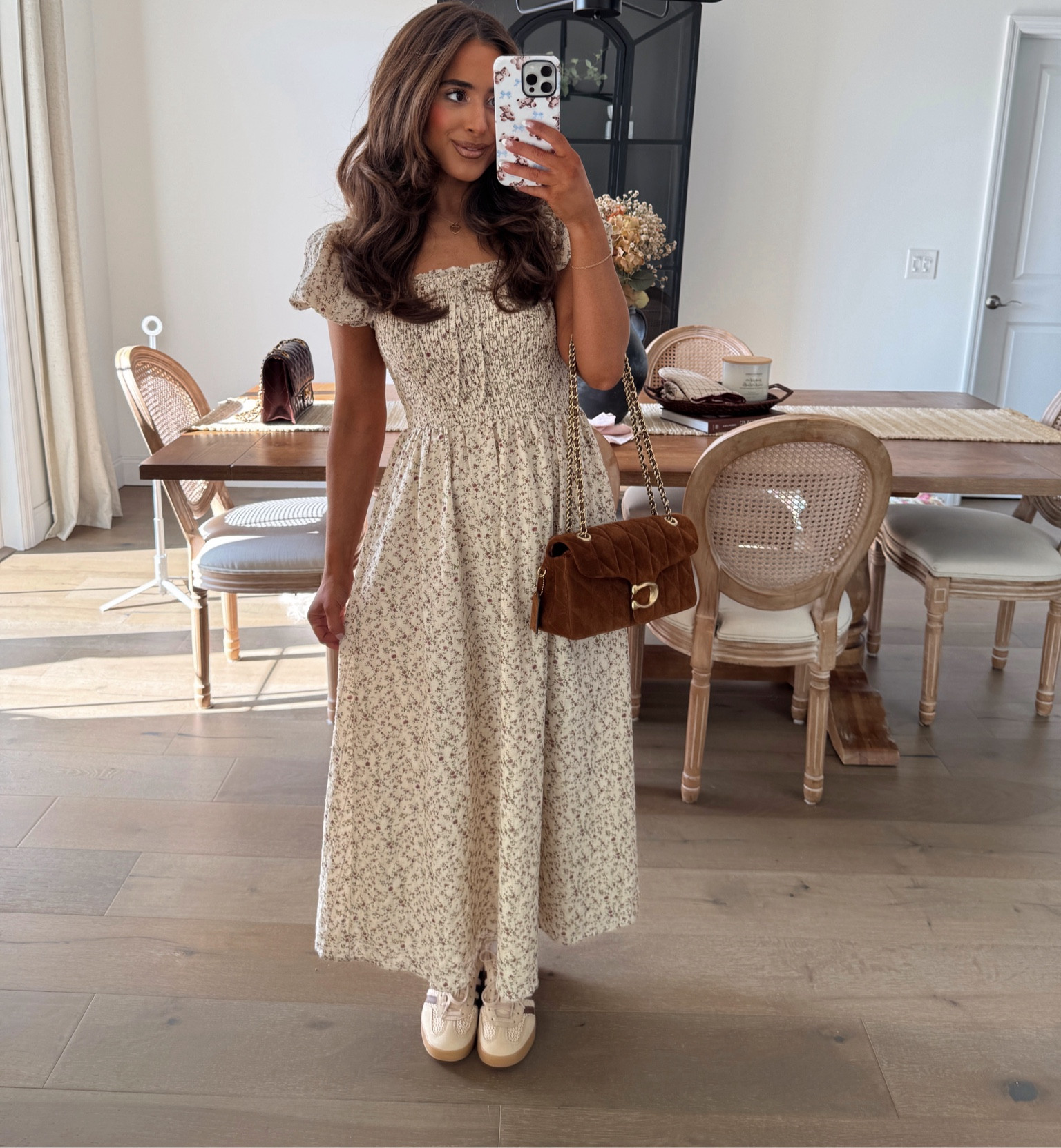 Earthy tones and delicate blooms — the perfect tan floral dress for autumn days 🍂🌸

#LTKHalloween #LTKSeasonal #LTKStyleTip