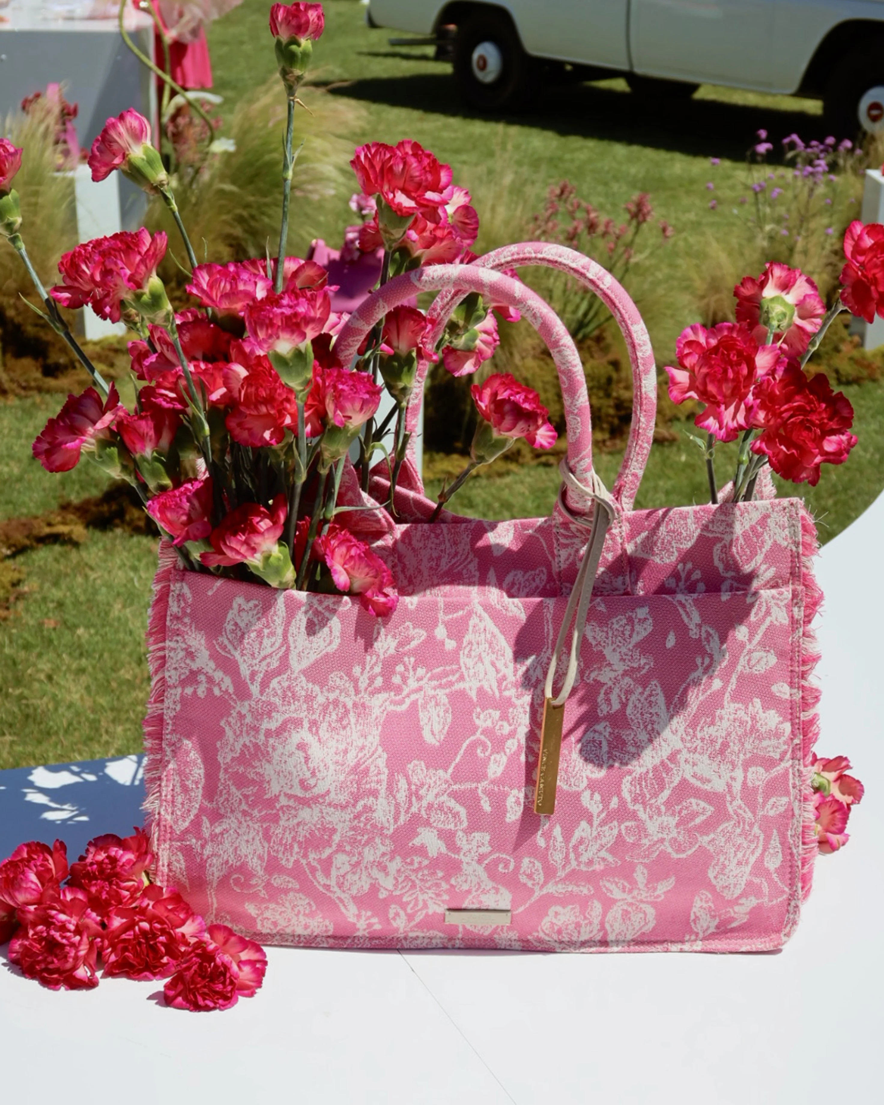 Zhury Tote Bag | Vince Camuto