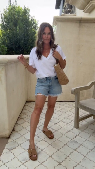 A closet staple! This white tee goes with everything and the material is really good quality

#LTKootd #LTKmomlife #LTKdayinmylife