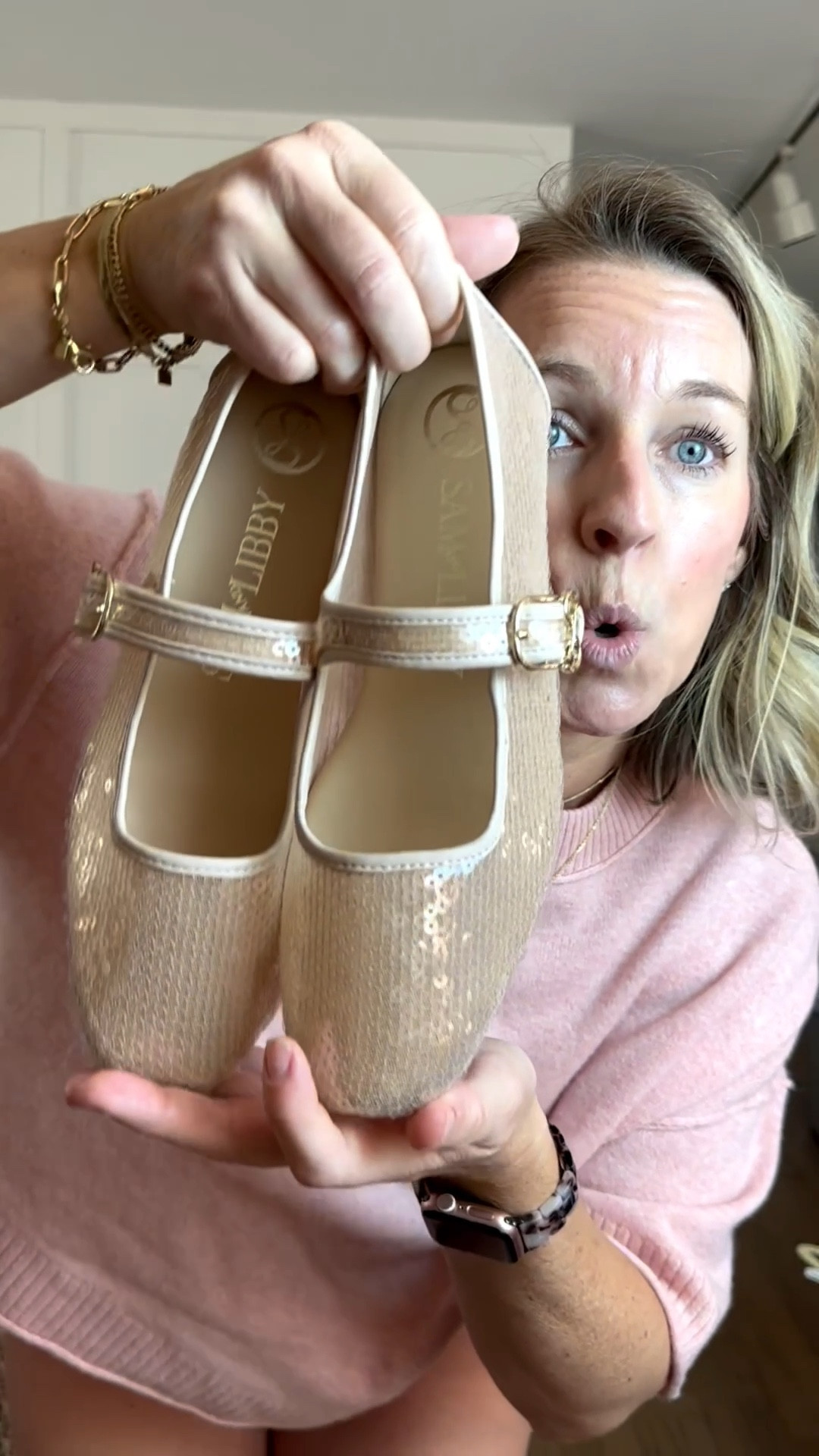 I’m loving this pink vibe! It’s giving winter sunrise! Small cashmere sweater, tts jeans (I’m in a 29) and tts shoes  

#LTKgrwm #LTKHoliday #LTKootd