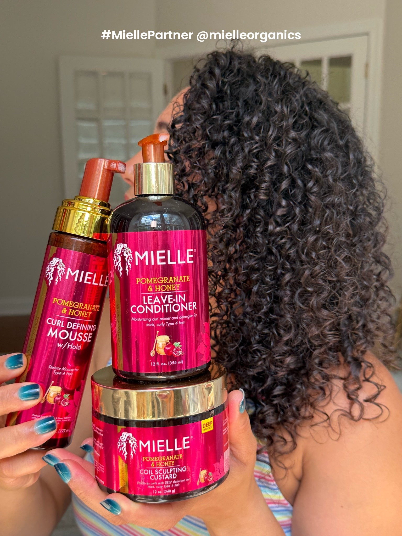 #MiellePartner Lately, I’ve been reaching for this @mielleorganics routine and I’ve noticed such a difference in how my curls hold up throughout the day. The real test is always my workout, and I love that my curls still look defined and fresh afterward.