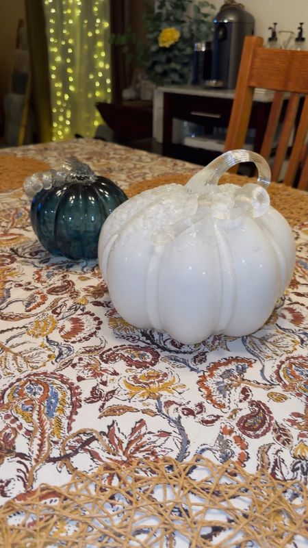 I love decorating for any time of the year!  

#friendsgiving #tabledecor #tablesetting #thanksgivingtable #thanksgiving #friendsgiving2023 #fyp #falldecor #vintagefalldecor #targethome #fallhomedecor #chicpeachaf #pumpkinseason #pumpkindecor 

#LTKHoliday #LTKSeasonal #LTKCyberWeek