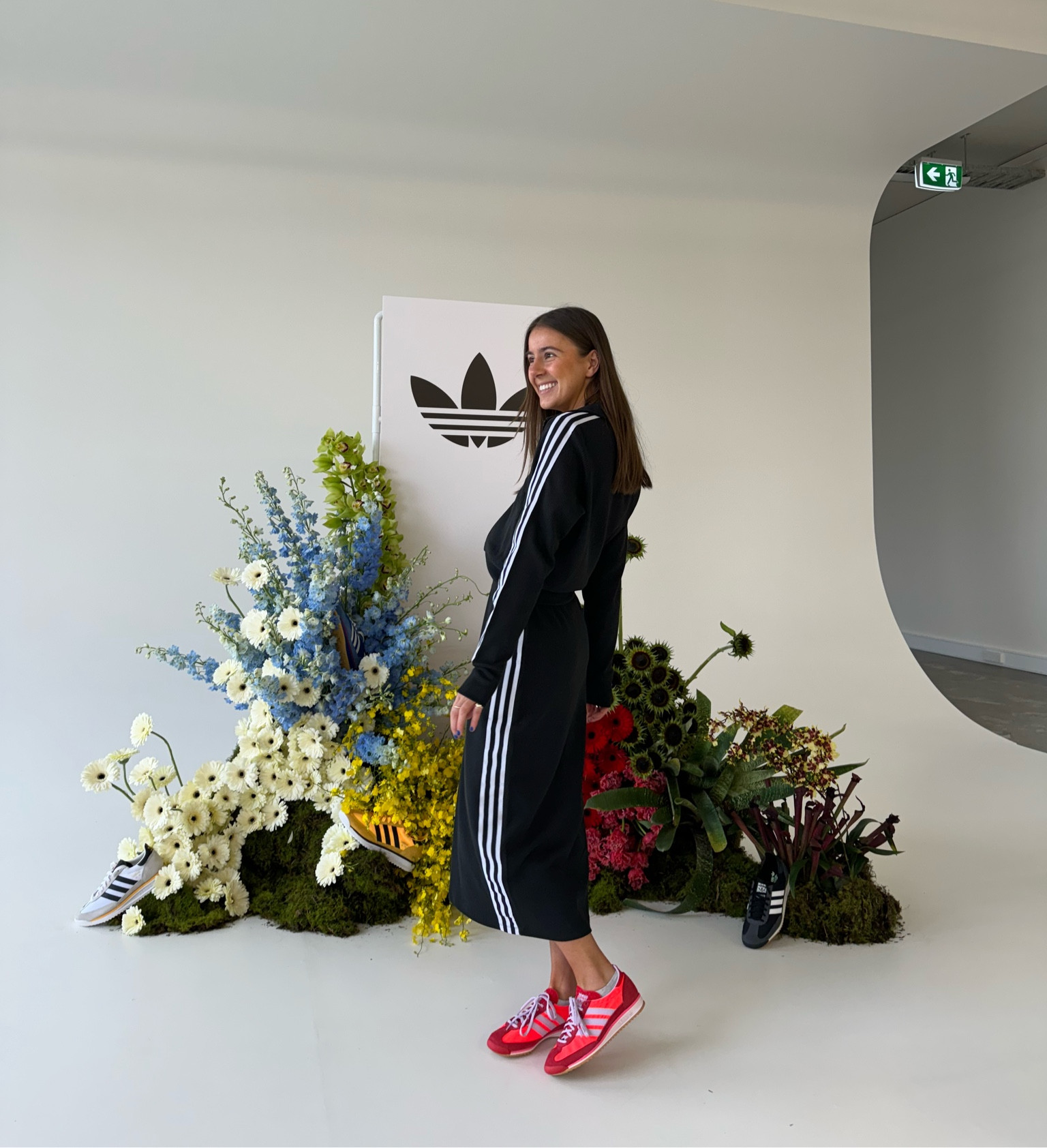 My set from Adidas Originals wearing a M in the jacket and a XS in the midi skirt 🖤

#LTKaustralia