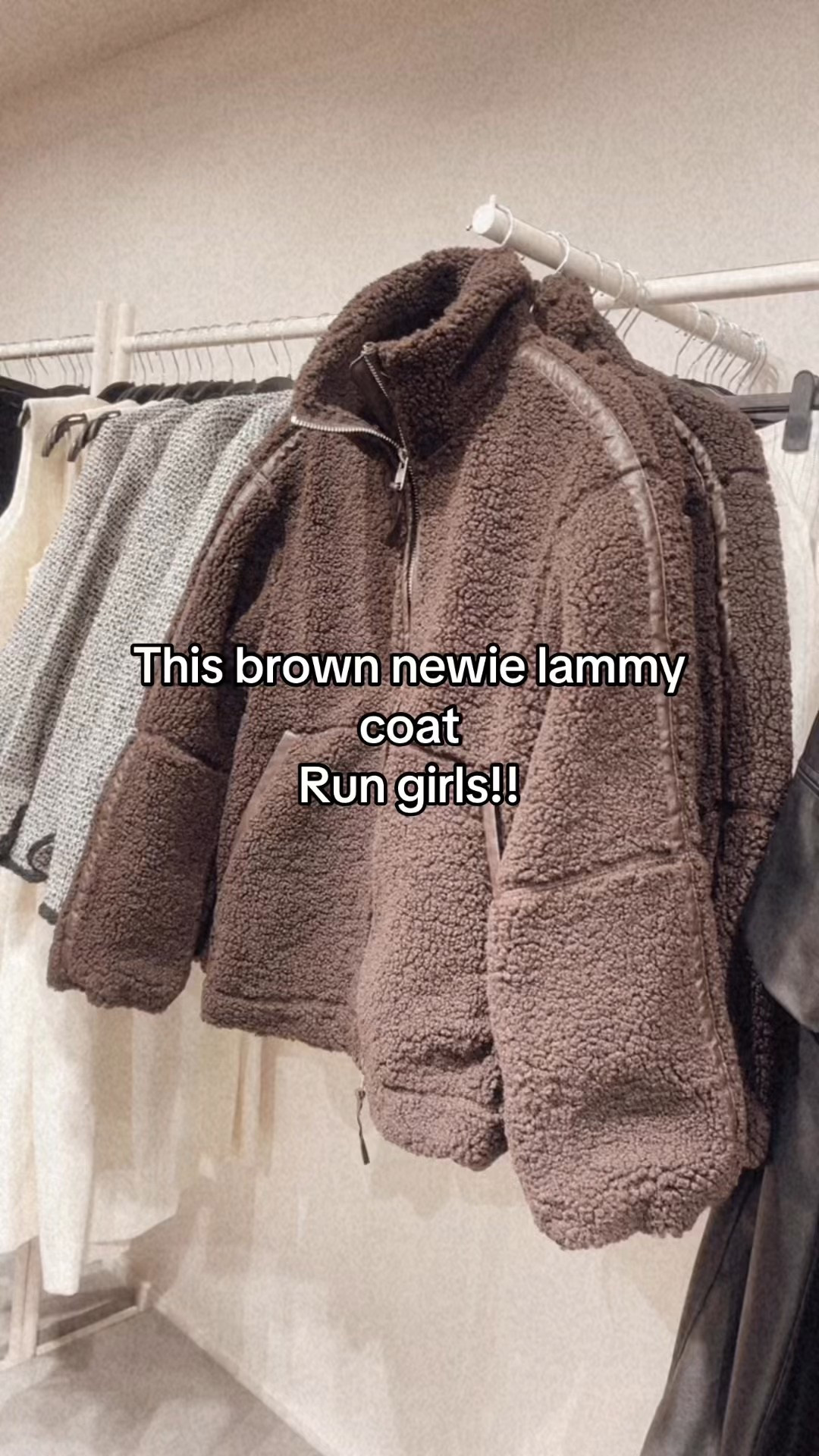 This teddy in chocolate brown run 🤎🤎 #hmnew #fallseason 

#LTKU #LTKFindsUnder50 #LTKSeasonal