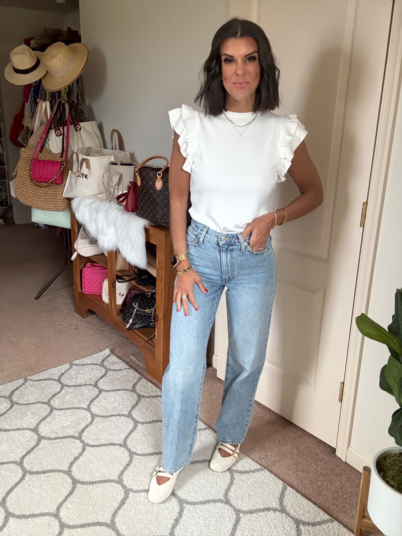 Size small in sweater size 25 in jeans heels fit tts

#LTKSeasonal