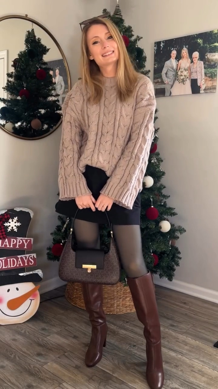 A chunky sweater and skort always fits the bill!

Comment SHOP and I’ll send you a link with the outfit details!