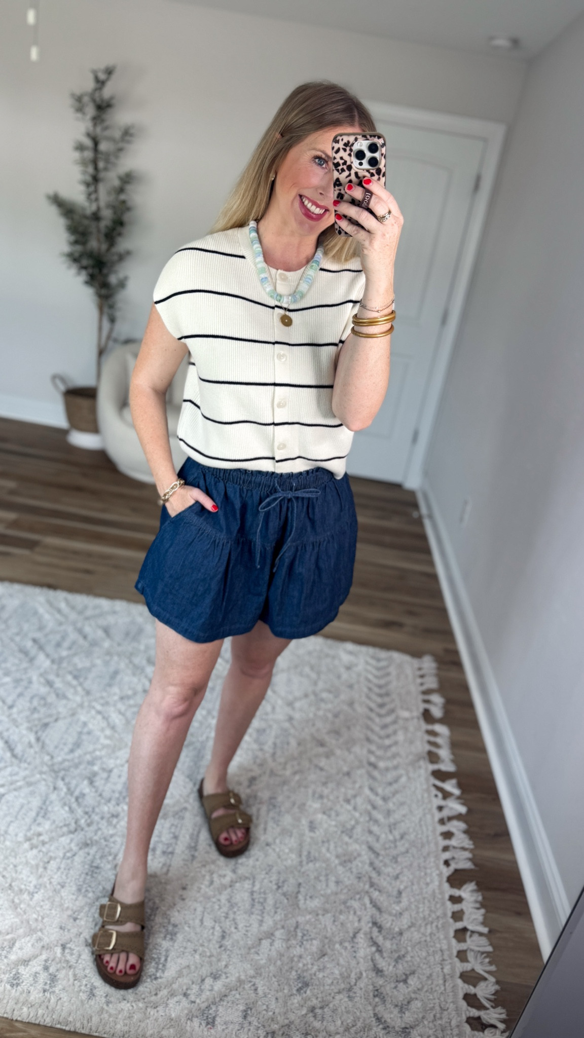 Daily try on, Walmart outfit, Walmart fashion, Walmart try on, Target fashion, loose flowy shorts

#LTKmomlife #LTKootd