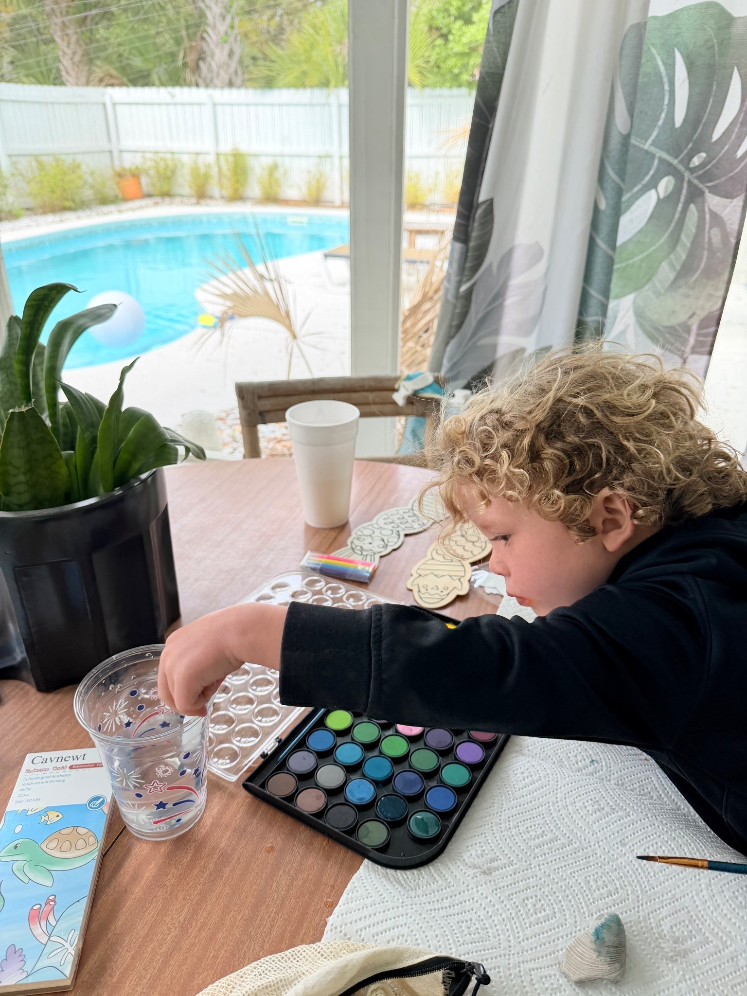 Seashell painting, crafts, summer activities, vacation activites, toddler, girl moms, unique travel hack

#LTKTravel #LTKKids #LTKmomlife