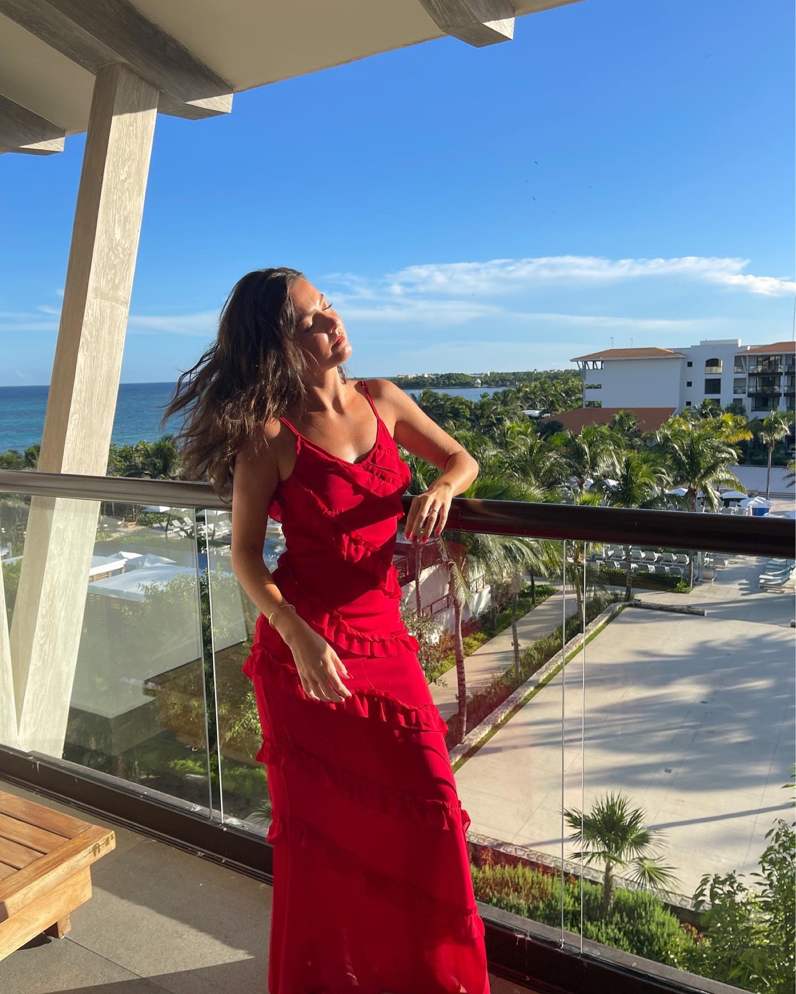 Love this dress, thinner material but perfect for a hot climate. Wish it was just a little tighter, but still looks nice!! Wearing size small  

#LTKstyletip #LTKSeasonal #LTKfindsunder50