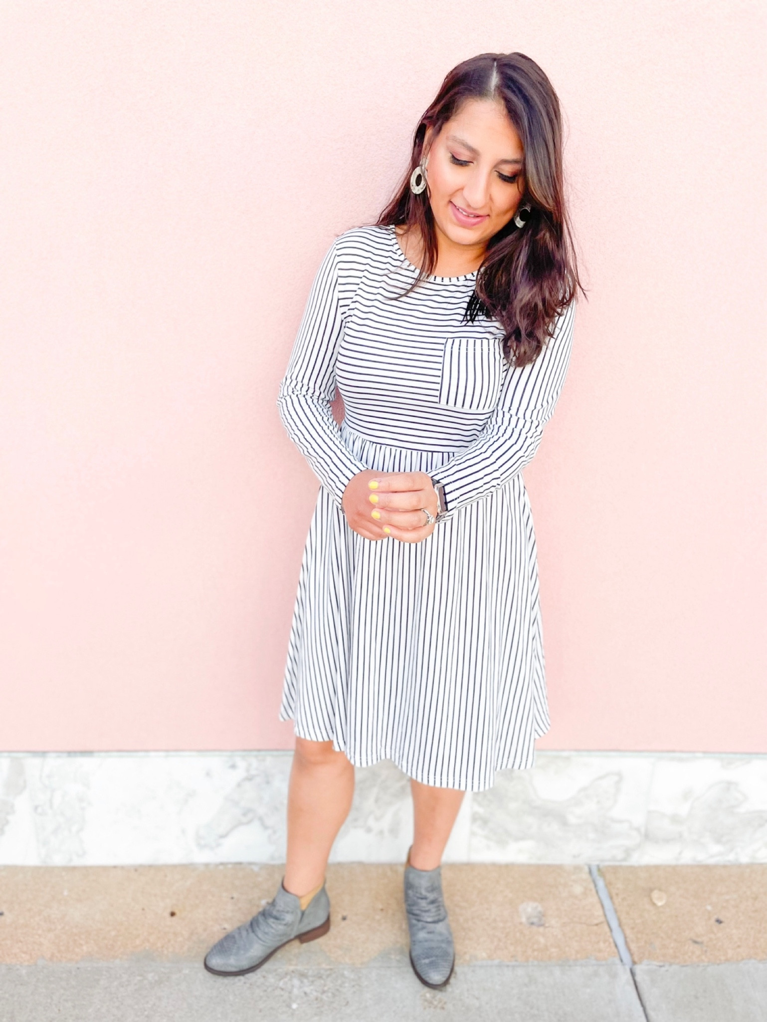 Gray booties for fall  

#LTKstyletip #LTKsalealert #LTKshoecrush