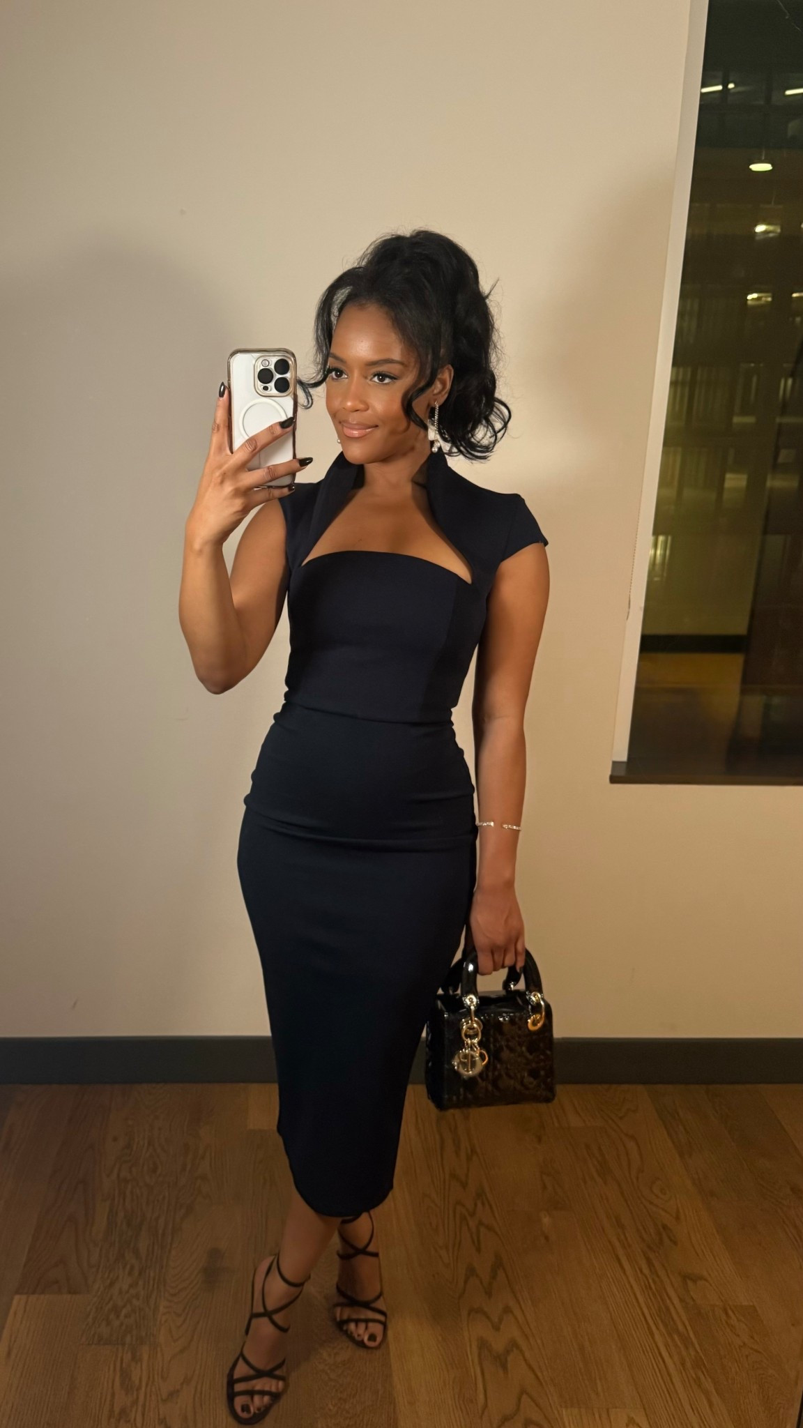 The navy midi that can be worn to any holiday function. 

#LTKHoliday