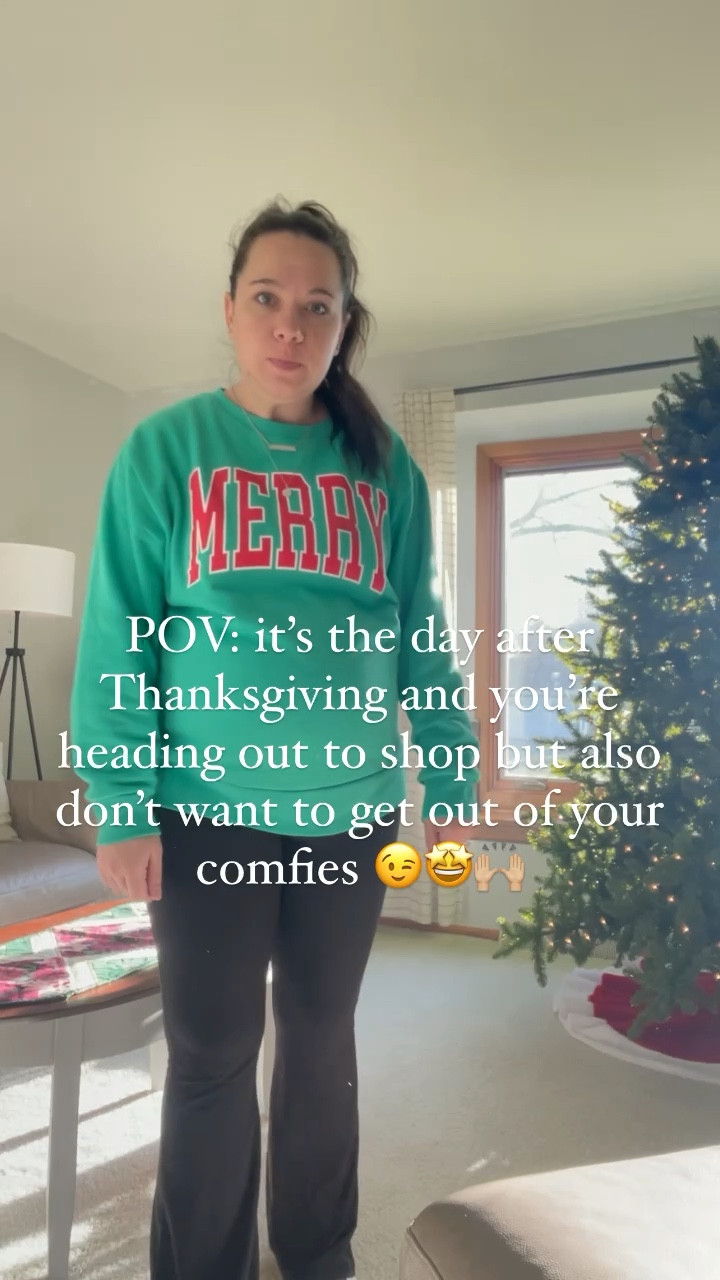 Flare leggings outfit. Christmas sweatshirt. Holiday shopping look.

#LTKSeasonal #LTKbump #LTKHoliday