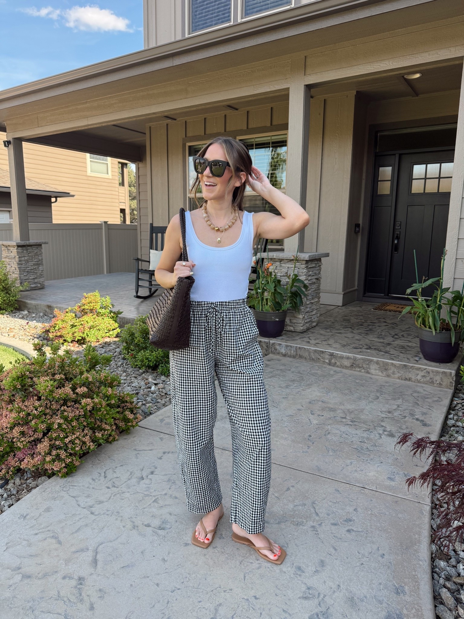 Im obsessed with these Amazon pants! A great look for less of one of my favorite pairs from last year! Paired with a bra free tank and flip flops

Amazon fashion, summer style, outfit idea
