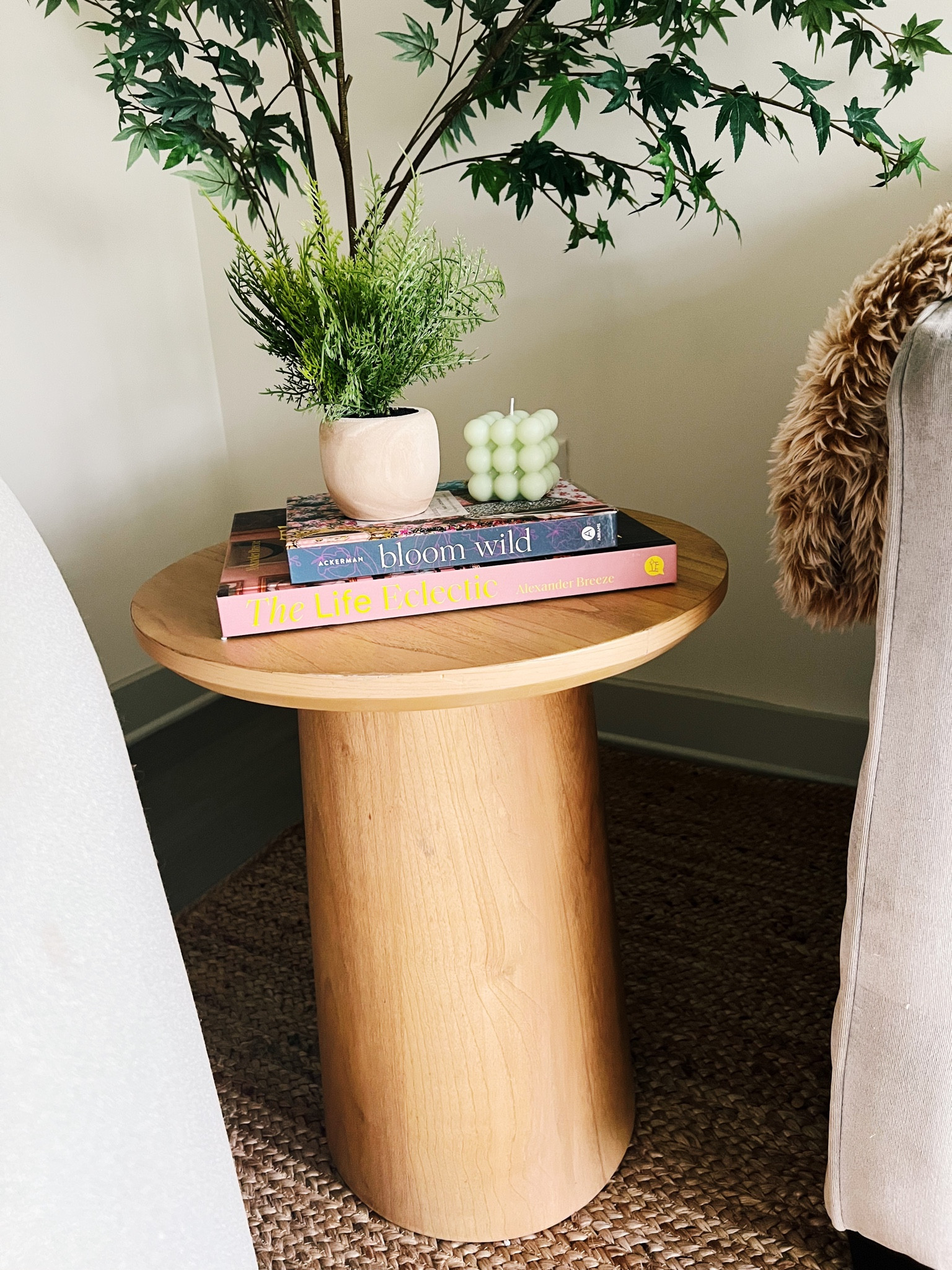 Side table + accessories ✨

#LTKhome