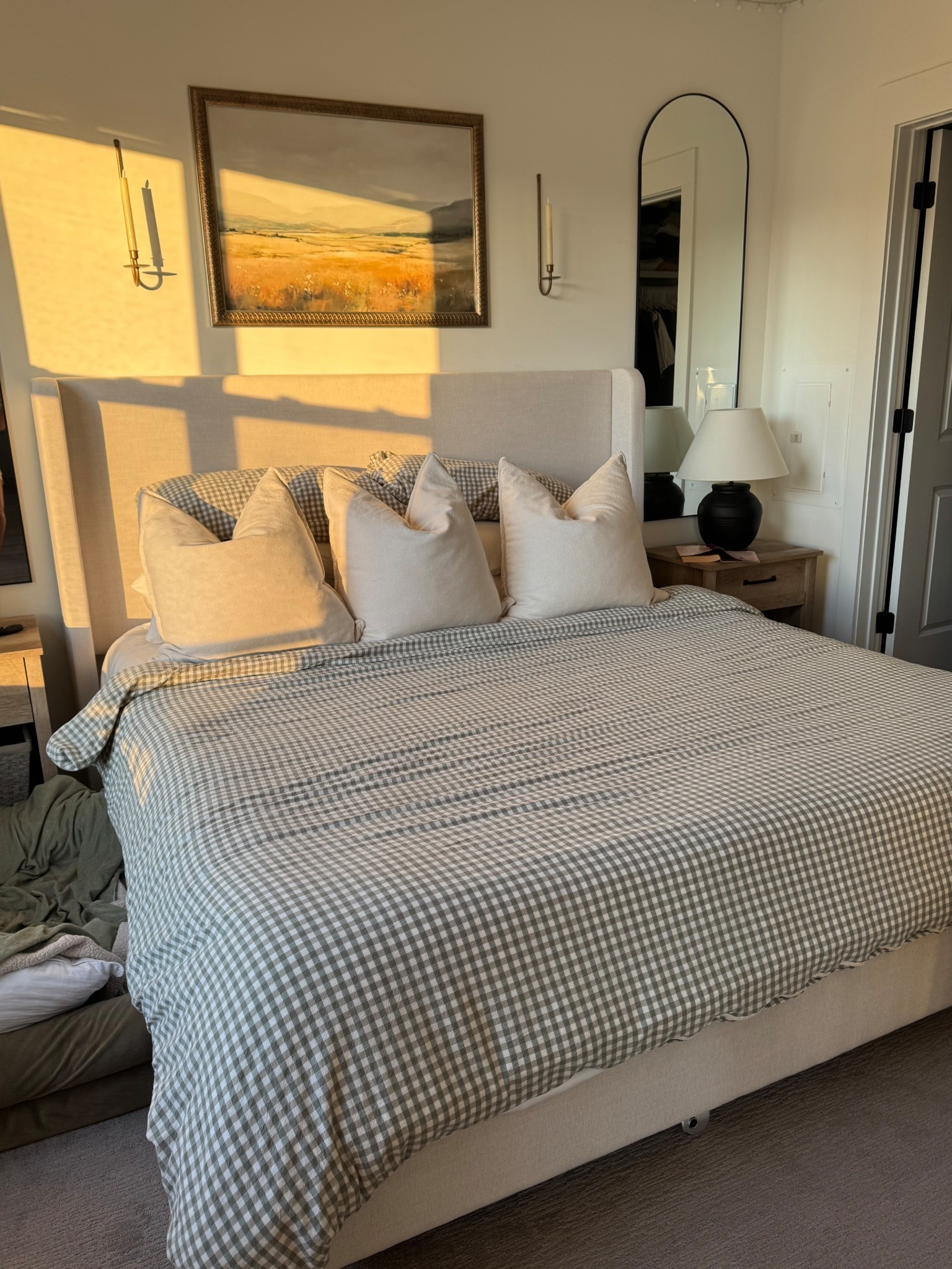 love our bedroom at this glowy hour ☀️ bedside mirrors are on sale!

Bedroom, bedroom decor, gingham bedding

#LTKHome #LTKSeasonal #LTKSaleAlert