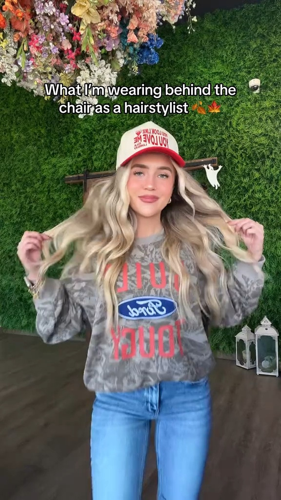 Hairstylist outfits for fall boot cut jeans buckle Ugg tazz platform shoes blonde target Amazon 

#LTKBeauty #LTKFindsUnder100 #LTKSeasonal