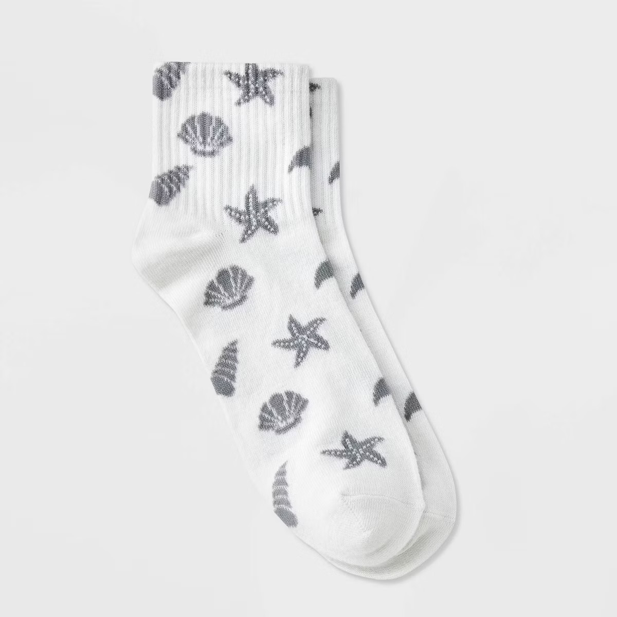 Women's Seashells Ribbed Ankle Socks - Ivory/Gray 4-10: Lightweight Recycled Polyester, Banded Cu... | Target