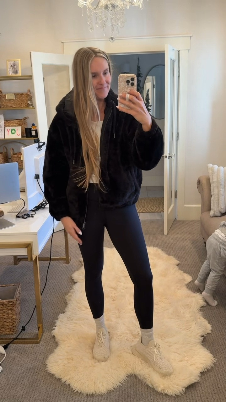 Outfit of the day! This is what I wore to Pilates! High quality gear for a budget friendly price!!

OOTD / Winter Fashion / Fall Outfit  / Walmart Fashion / Affordable / Budget / Women's Basics / Classic Style / Elevated Style / Workwear / Errand Running Outfit / Daily Outfit /  Workout Outfit / Pilates Outfit / Gift Guide For Her / Holiday Party Outfit / Gifts For Her / Amazon Fashion 


#LTKFitness #LTKFindsUnder100 #LTKFindsUnder50