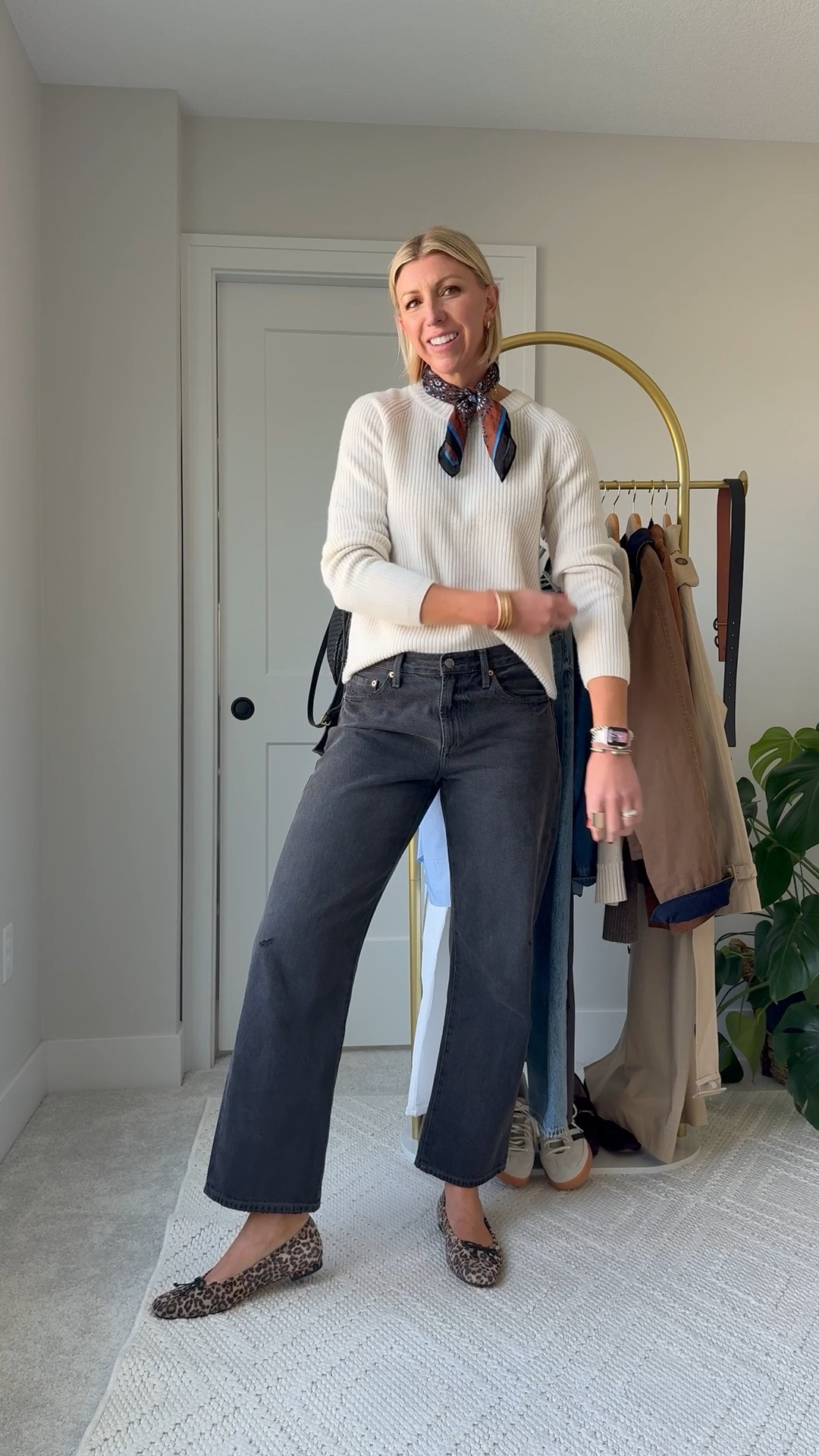 Fall capsule outfit: Weekend brunch → styled in seconds

Wearing a size small in the cashmere sweater. My true to size 28 in the black straight leg jeans, my leopard ballet flats are very comfortable and fit true to size. 

#LTKOver40 #LTKStyleTip #LTKSeasonal