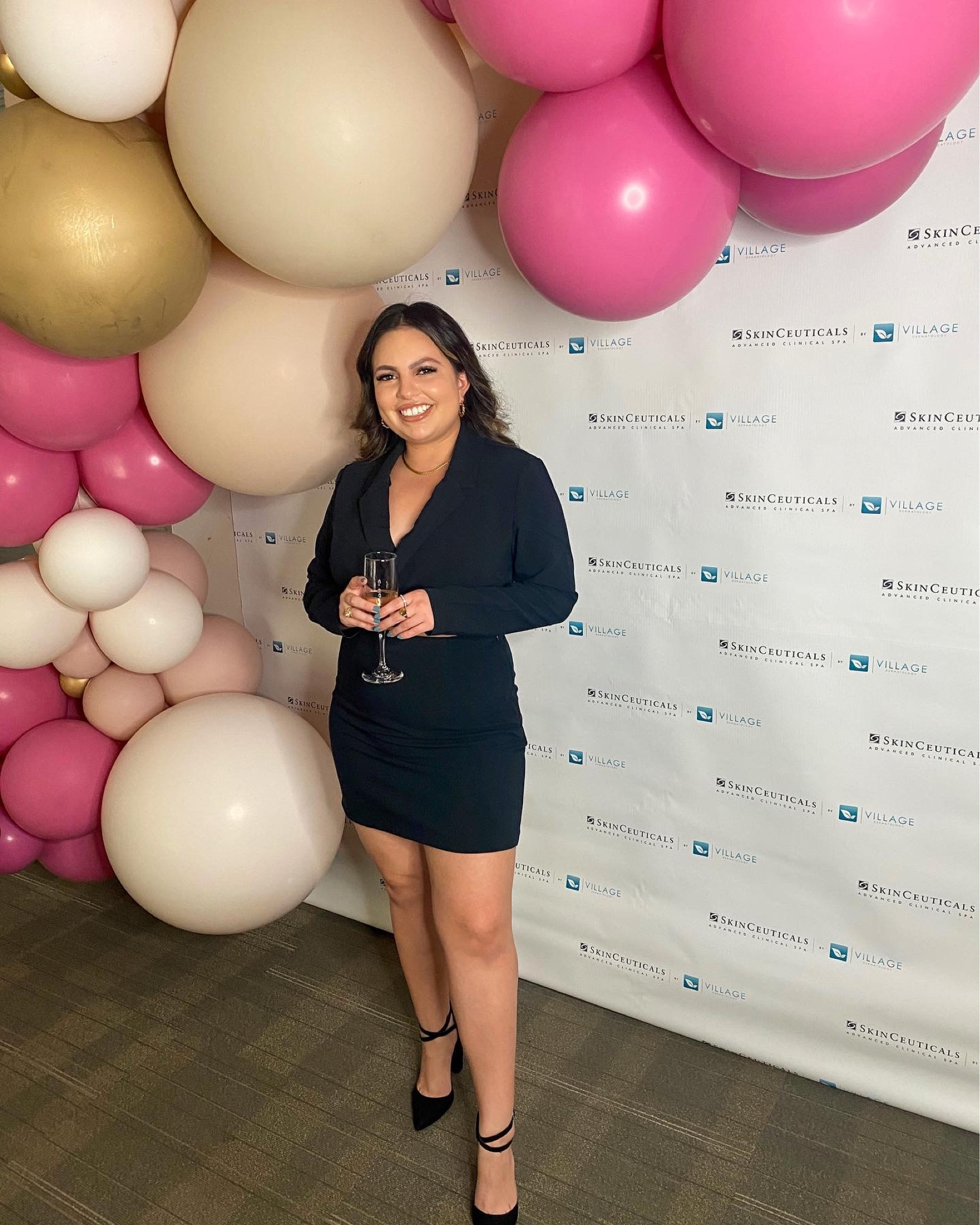 Black Blazer Dress
Work Dress, Party Dress, Holiday Dress 
Abercrombie dress that is currently on sale. 

#LTKstyletip #LTKunder100 #LTKHoliday