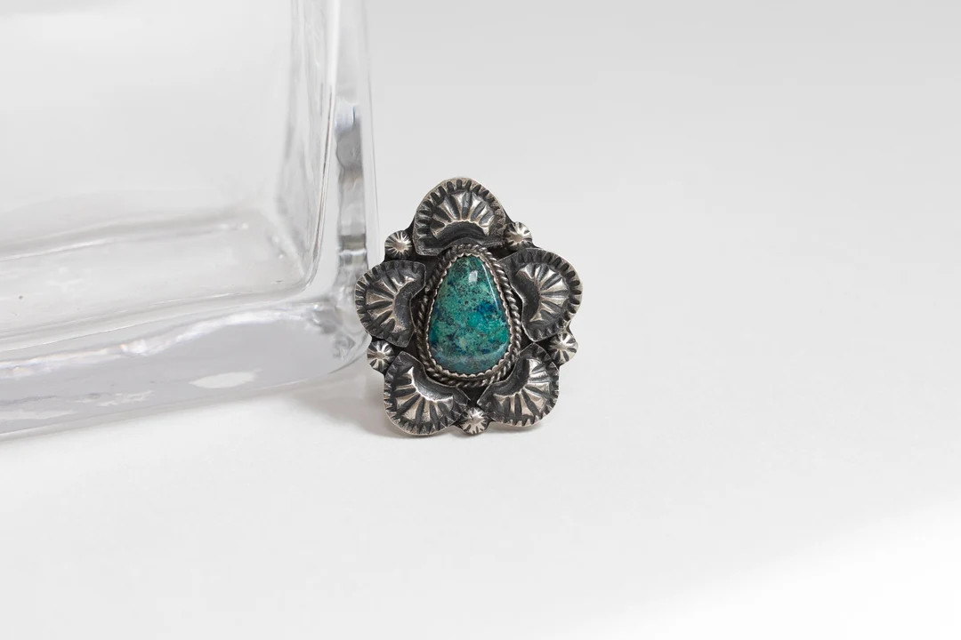 Turquoise ring with adjustable band size. Artist: KB Billah | Etsy (US)