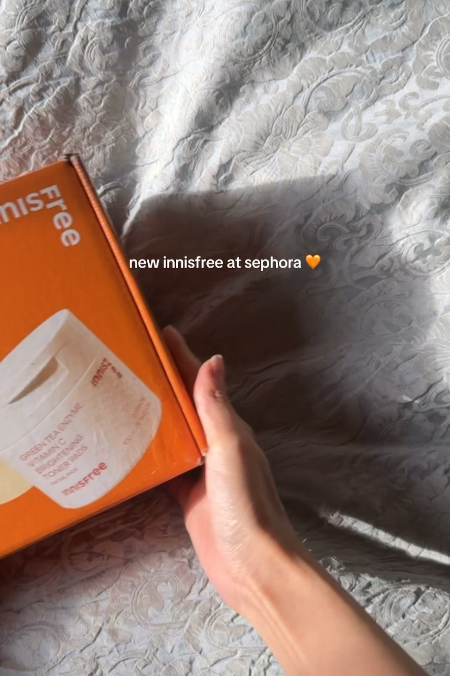 get glowing with new innisfree brightening toner pads, now at sephora 🧡

green tea enzyme vitamin c 
brightening toner pads
green tea enzyme vitamin c 
brightening serum
sephora skincare 
sephora gift
sephora recommendations 
sephora korean skincare
sephora holiday gift
sephora kbeauty
viral korean skincare
kbeauty
skincare routine
seventeen mingyu
mingyu innisfree
skincare swatch

#LTKHoliday #LTKBeauty #LTKFindsUnder50