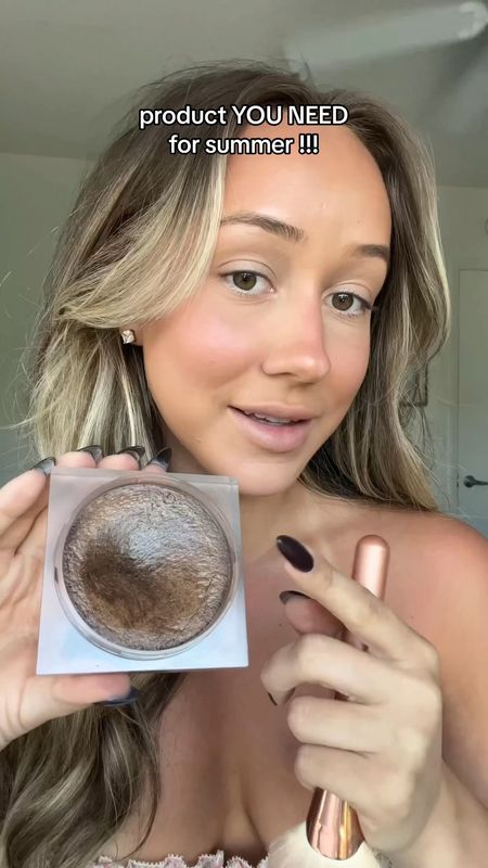 Best product for summer ✨

Products - 

Patrick Ta - Major Glow Balm in shade “she’s on vacation”













Makeup, body makeup, shimmer, glowy, vacation makeup, tan, makeup recommendations, makeup inspo, summer, makeup ideas, full makeup look

#LTKbeauty