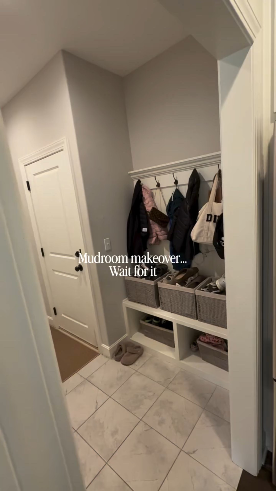 I will not withhold the mudroom make over from you any longer! Wallpaper is @loomwell - if you are local and need someone to do woodwork for you @analogwoodworksks did these for us! Thrilled to not look at this clutter anymore! 

#homerefresh #beforeandafter #homereno