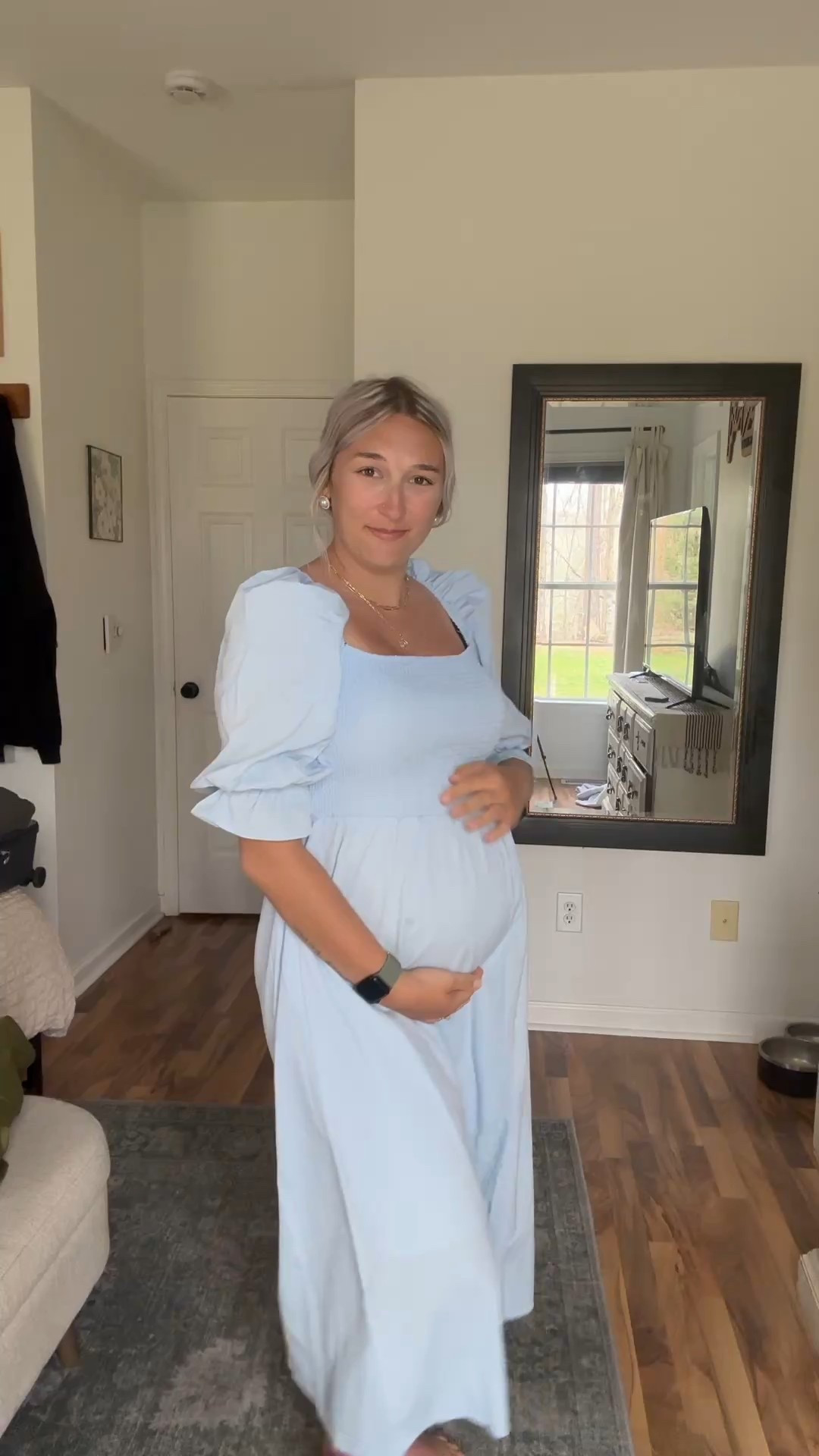 The perfect baby blue bump friendly dress! 