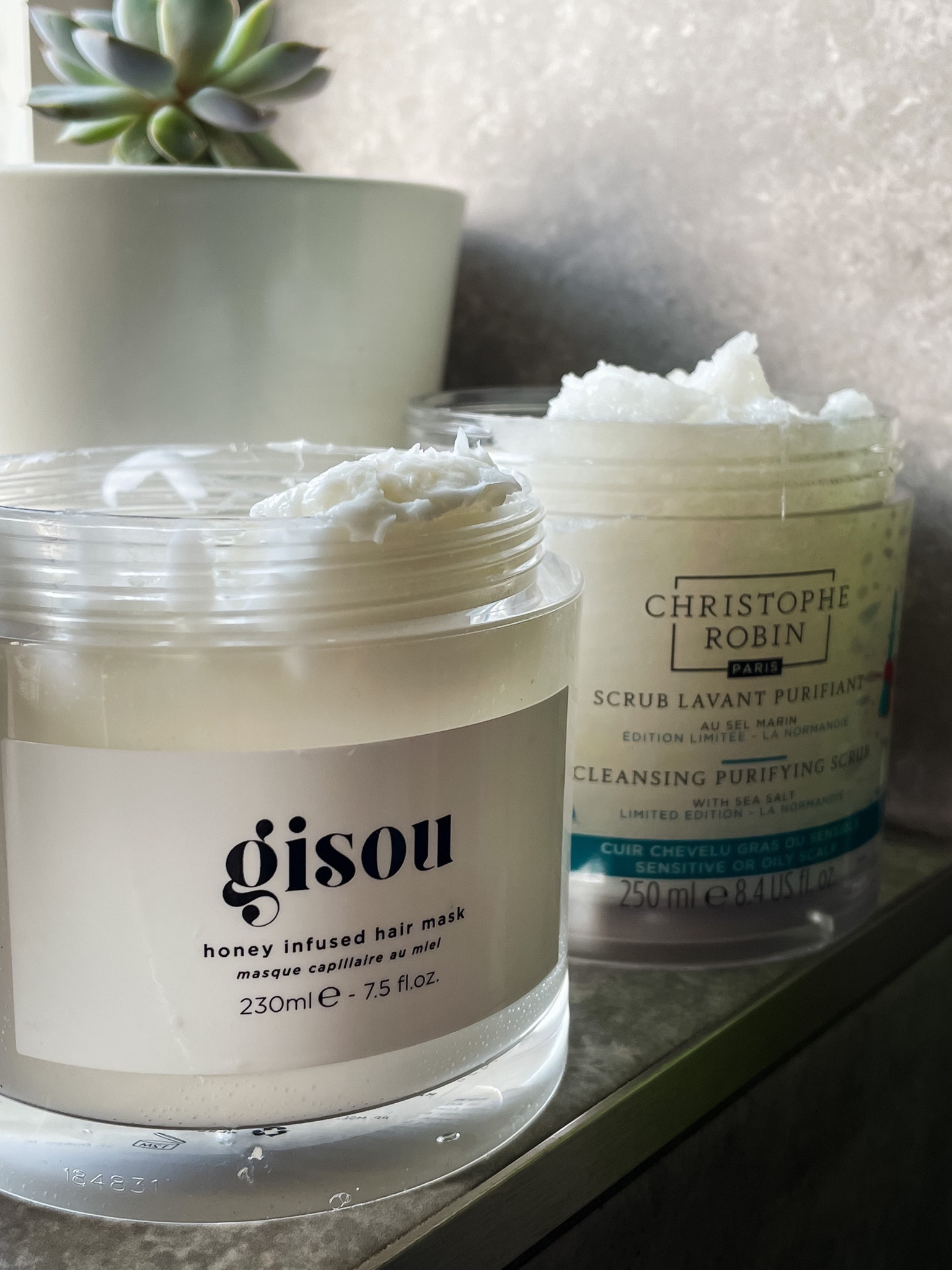 Texture Tuesday with Gisou Honey Infused Hair Mask and Christophe Robin Cleansing Purifying Scrub with Sea Salt. 

Grab them both from Sephora UK 
Use: CUQUIXSPH at checkout for 15% off.



#LTKSeasonal #LTKeurope #LTKbeauty