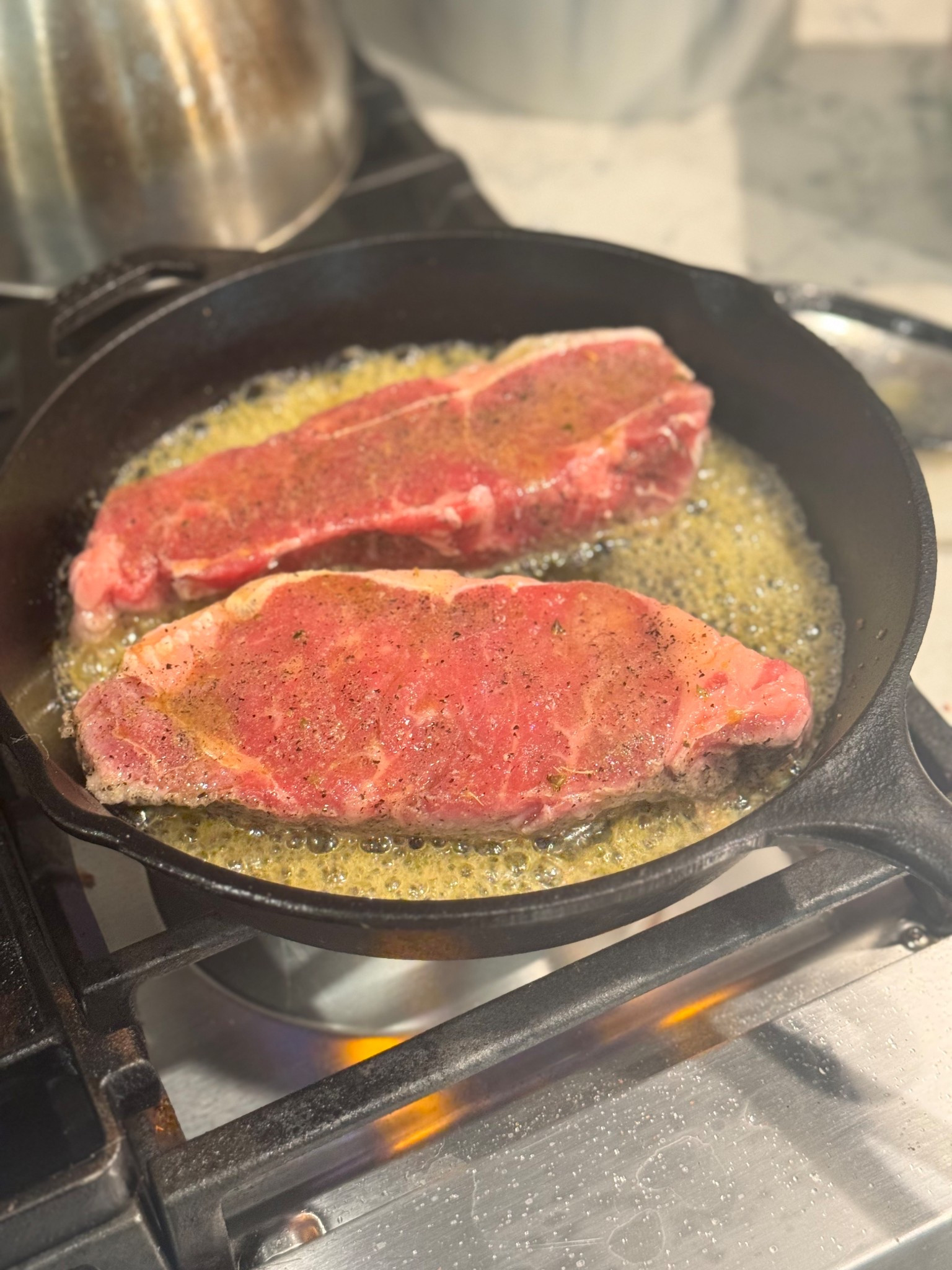 My favorite kitchen buy is the cast iron skillet.

Cast iron, cast iron skillet, skillet, kitchen, Amazon, Amazon findss

#LTKHome #LTKfoodie #LTKOver40