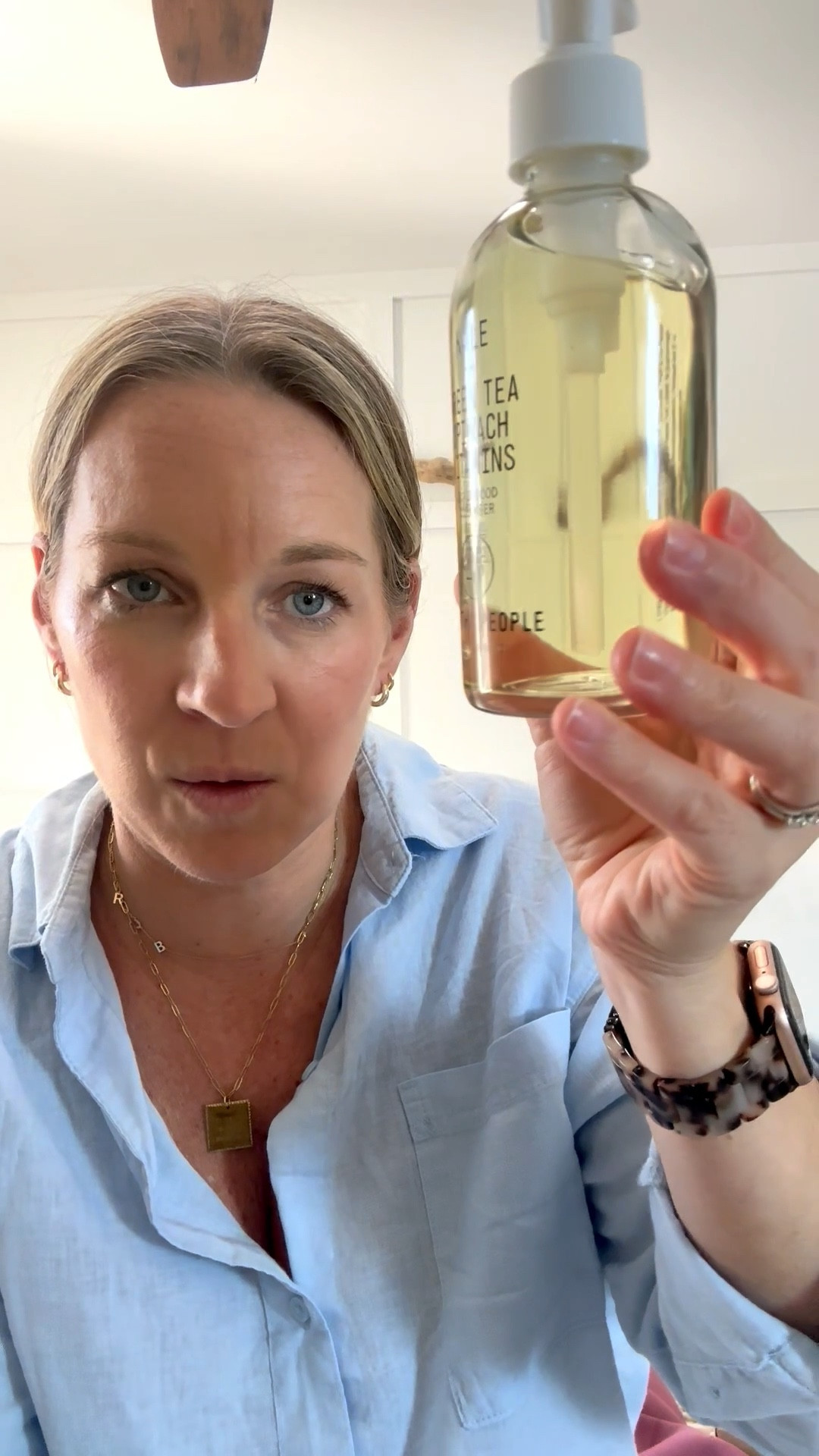 Why this award-winning vegan gel cleanser works:
Gently removes makeup, dirt, and impurities
Helps prevent pore buildup for a clearer complexion
Supports balanced pH and strengthens the skin barrier
Rich gel texture suitable for all skin types
Antioxidant-packed superfoods defend against environmental stressors

#LTKselfcare #LTKBeauty #LTKOver40