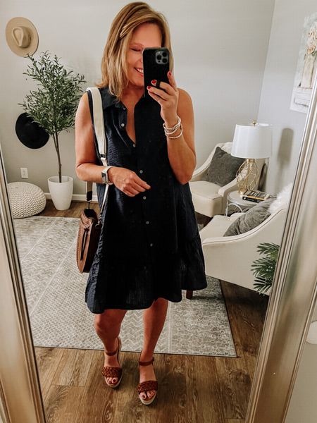 Found a new favorite from @walmartfashion 🥰 This is a button down swing dress and it is so cute with heeled sandals, flat sandals or sneakers! I sized down in this dress, more colors and prints available, and it has pockets! Under $20 also 🙌🏼🙌🏼

#walmartpartner #walmartfashion #Walmart @walmartfashion @walmart 
Dresses, time and tru, walmart finds, Walmart dresses, summer dress, casual dress, casual work outfit, wedge heels, crossbody bag, trendy trending

#LTKshoecrush #LTKunder50 #LTKsalealert