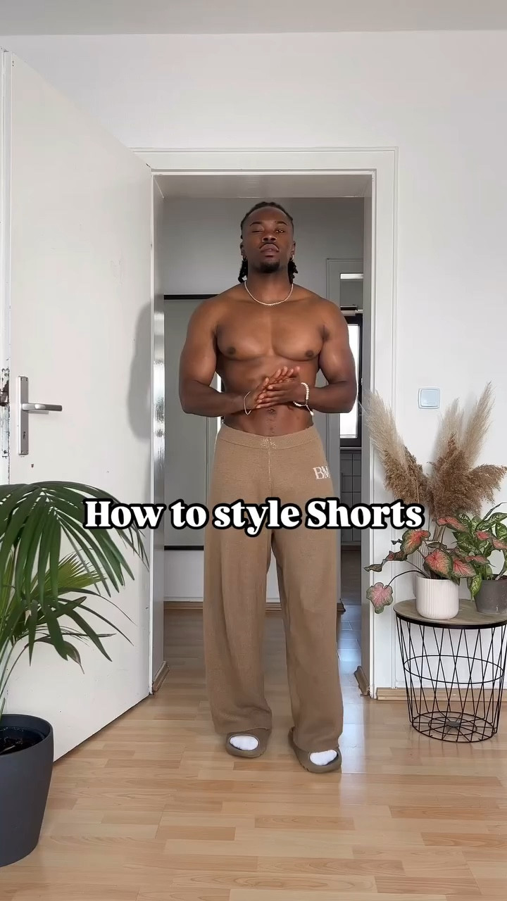 Denim on Denim 🌊🏄‍♂️

#fashion #fashionreel #outfitinspo #outfitideas #styletips #fashioninspo #howtostyle #streetwear #streetstyle #pants #colorcombo #trending #trend
#jorts