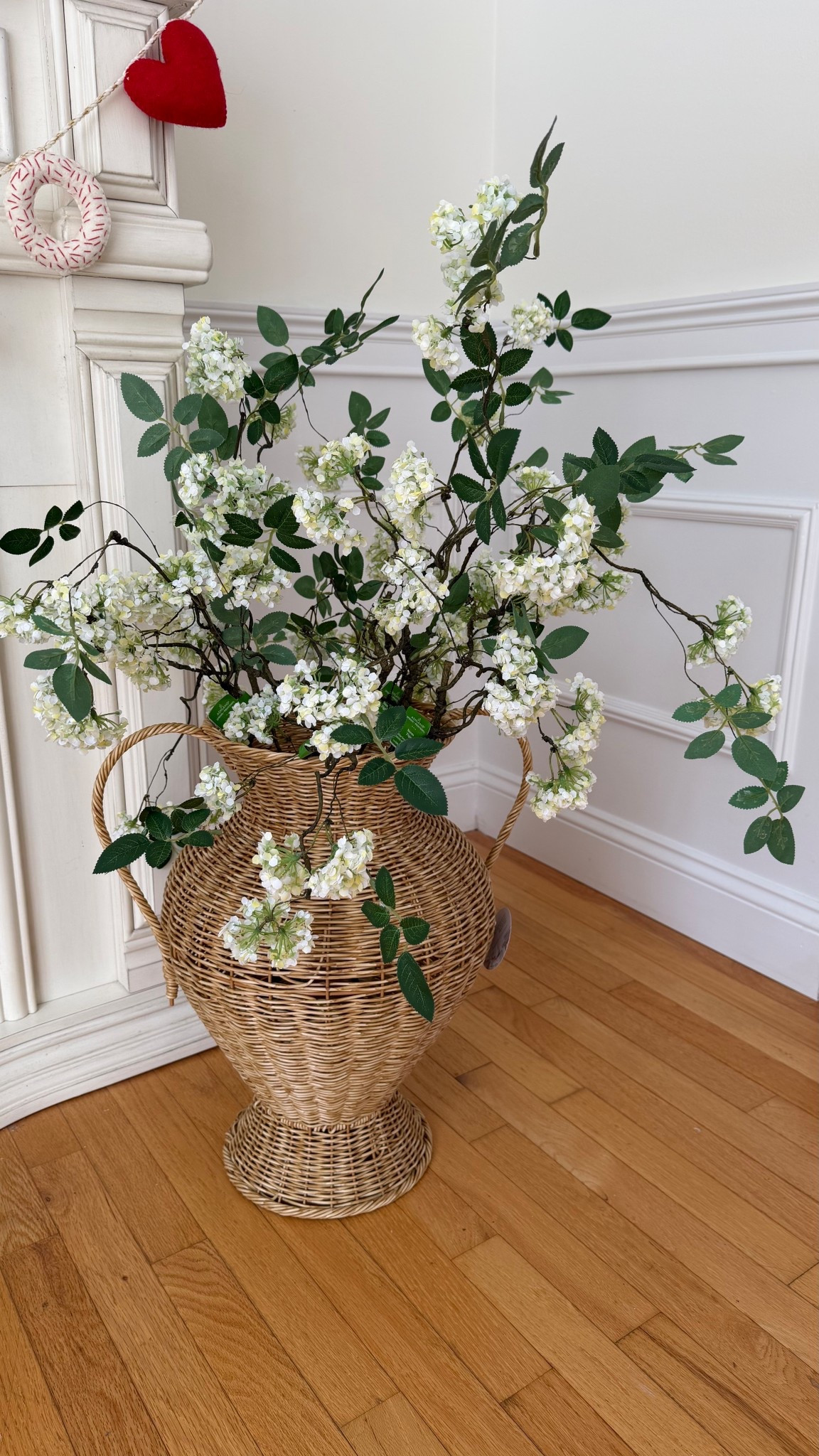 These stems are perfection for spring

#springstems #michaelsspringstems #viralspringstems #fauxflowers  

#LTKHome