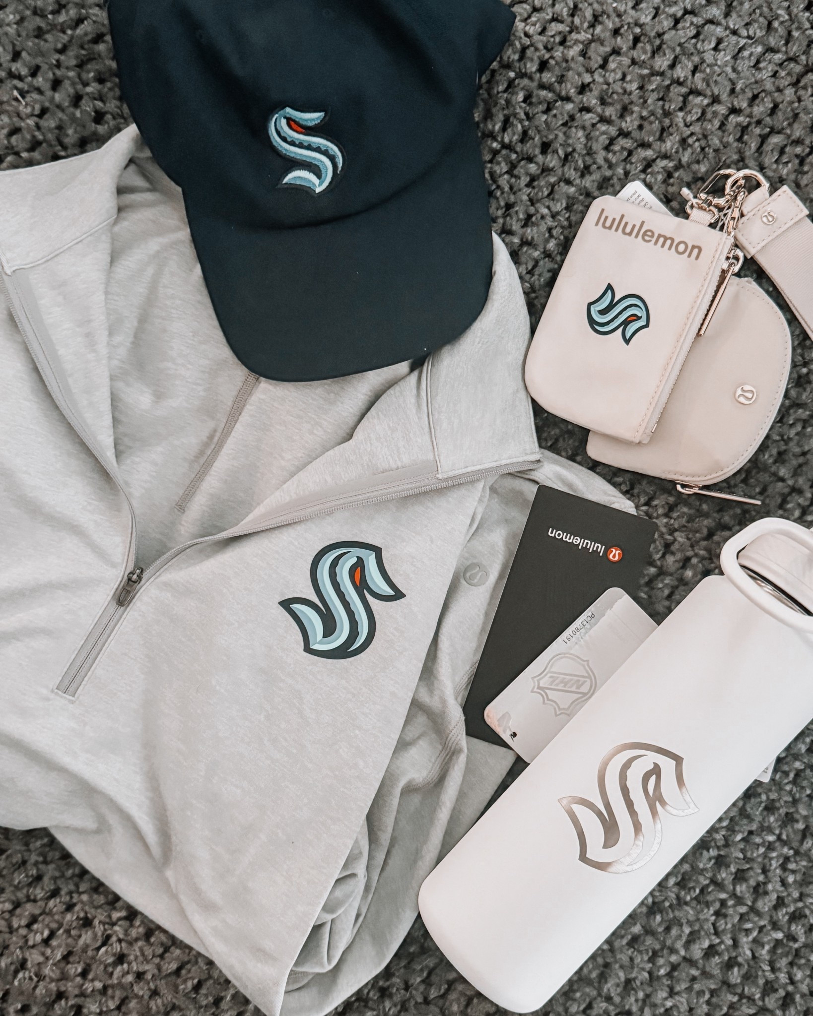 New from the Lululemon x NHL collection ✨🏒⛸️

