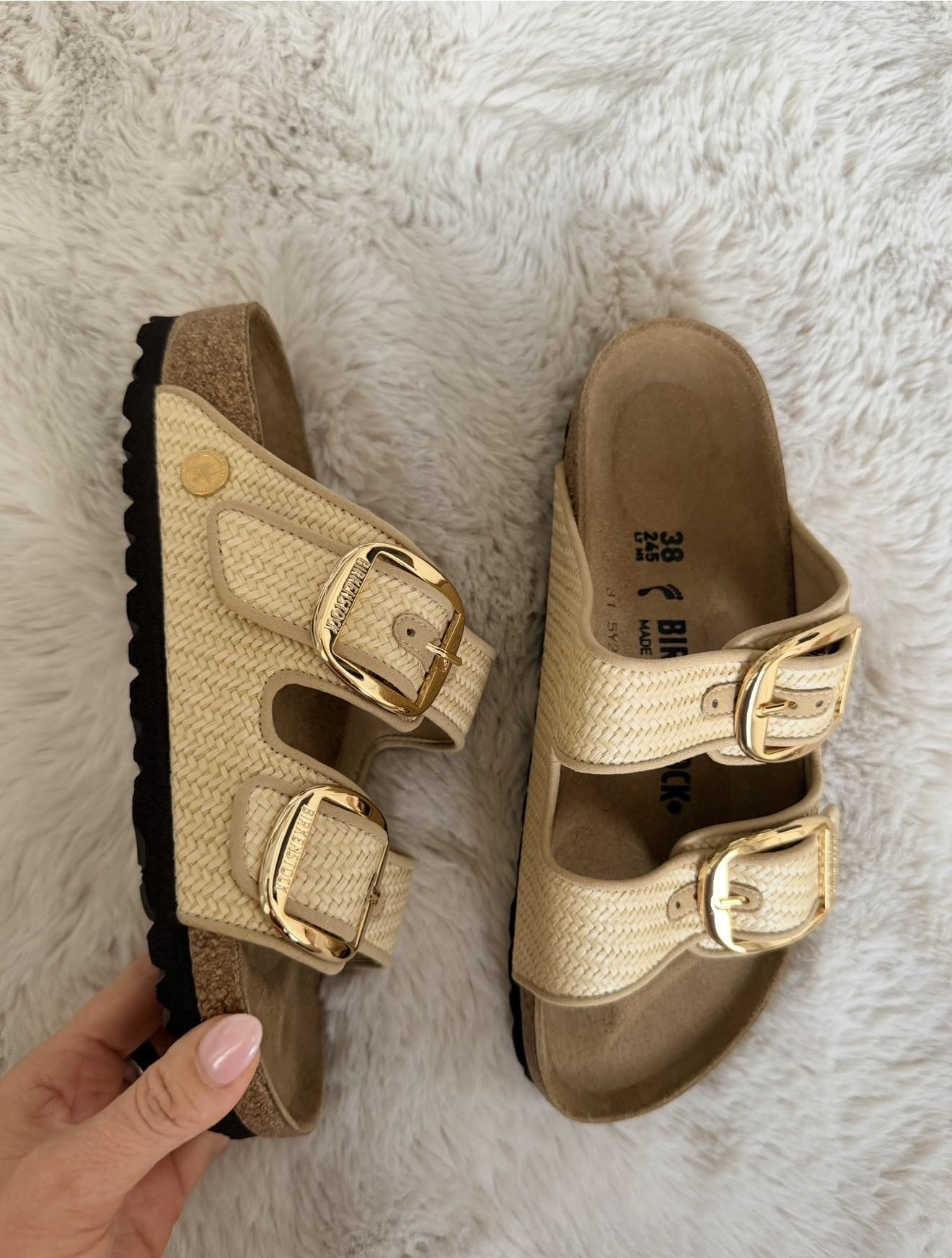 Loving these sandals for a beach day 😍

#LTKdayinmylife #LTKgrwm #LTKootd