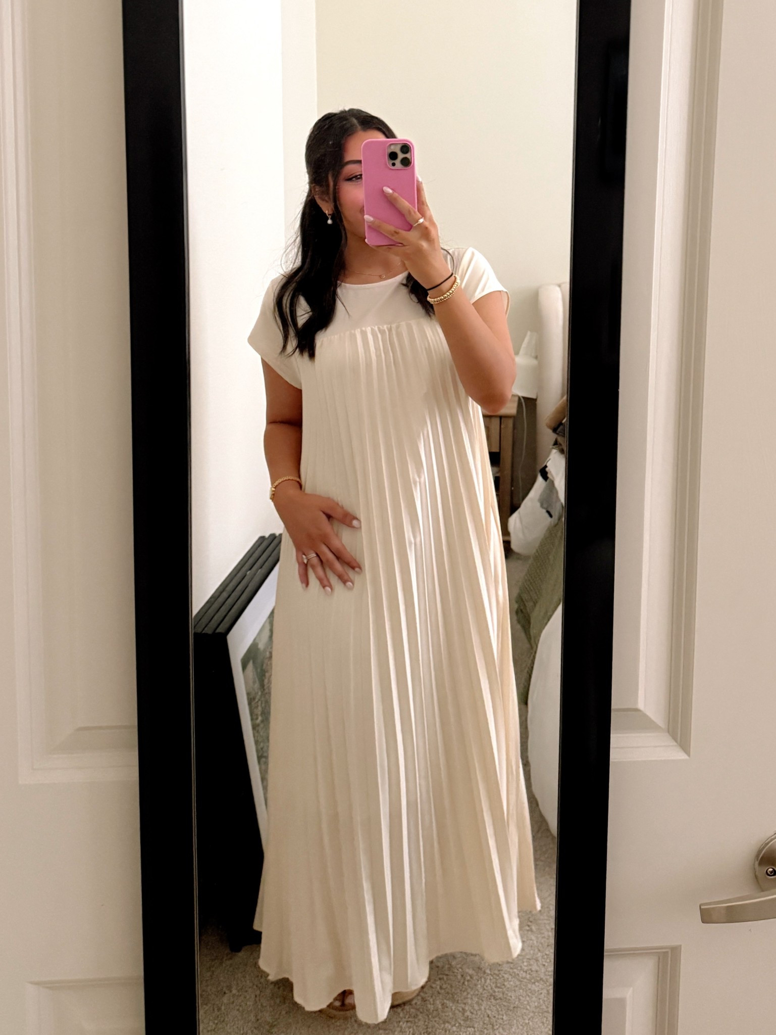 My Easter dress! 🤍🌷
This pleated Amazon dress comes in so many colors & is perfect for spring/summer! TTS - I got a small!

#LTKFindsUnder50 #LTKWedding #LTKSeasonal