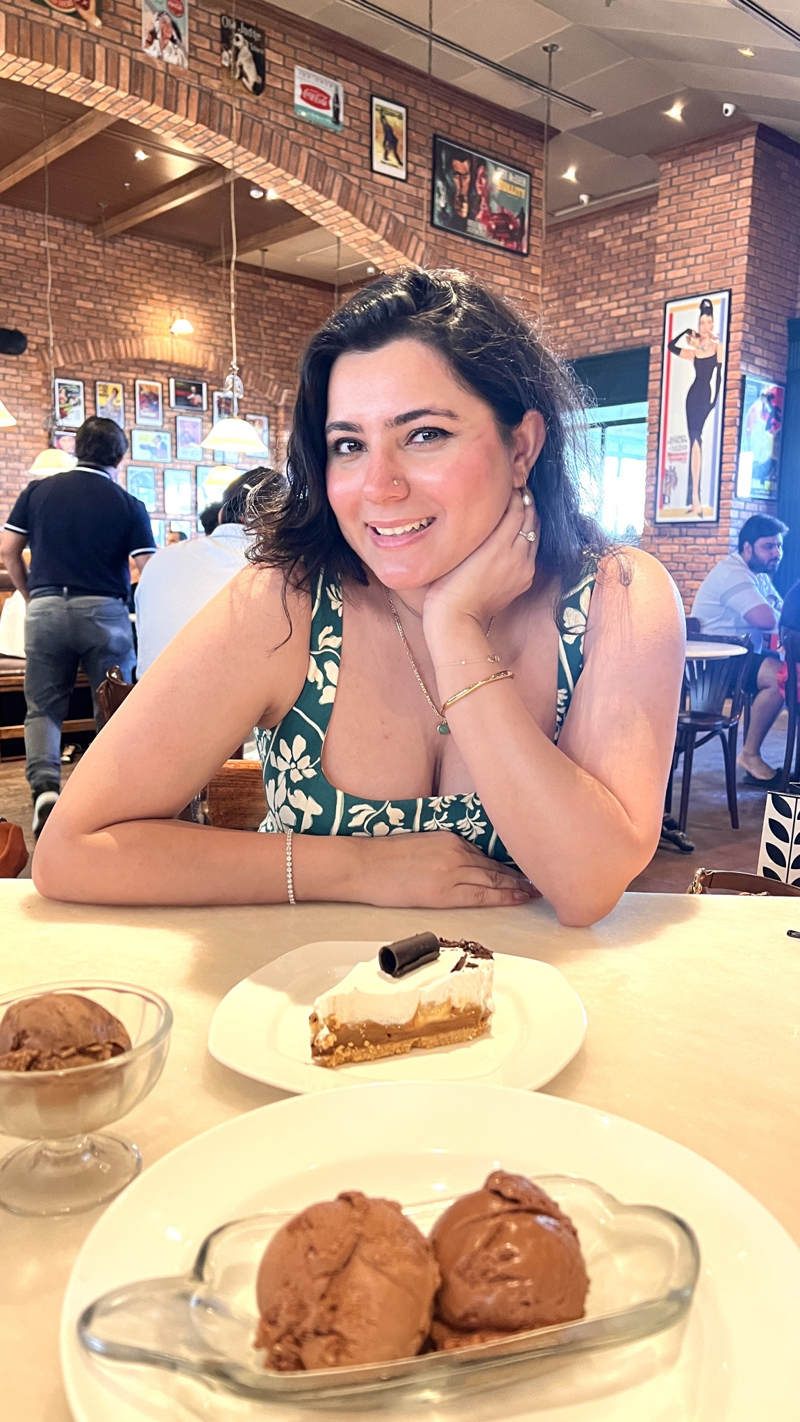 No such thing as too much dessert. 😍🙌🏻🥳

#LTKfoodie #LTKootd #LTKgrwm