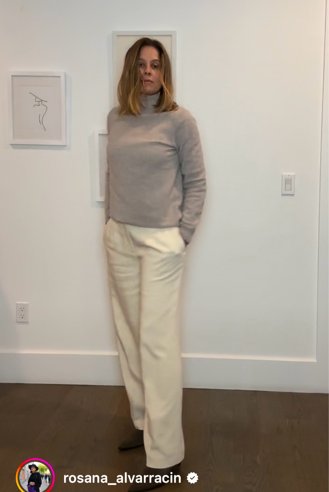 Básico indiscutido, un suéter de color neutro de cashmere. #sueter #cashmere #coloresneutros #roalvarracin 

#LTKSaleAlert #LTKStyleTip