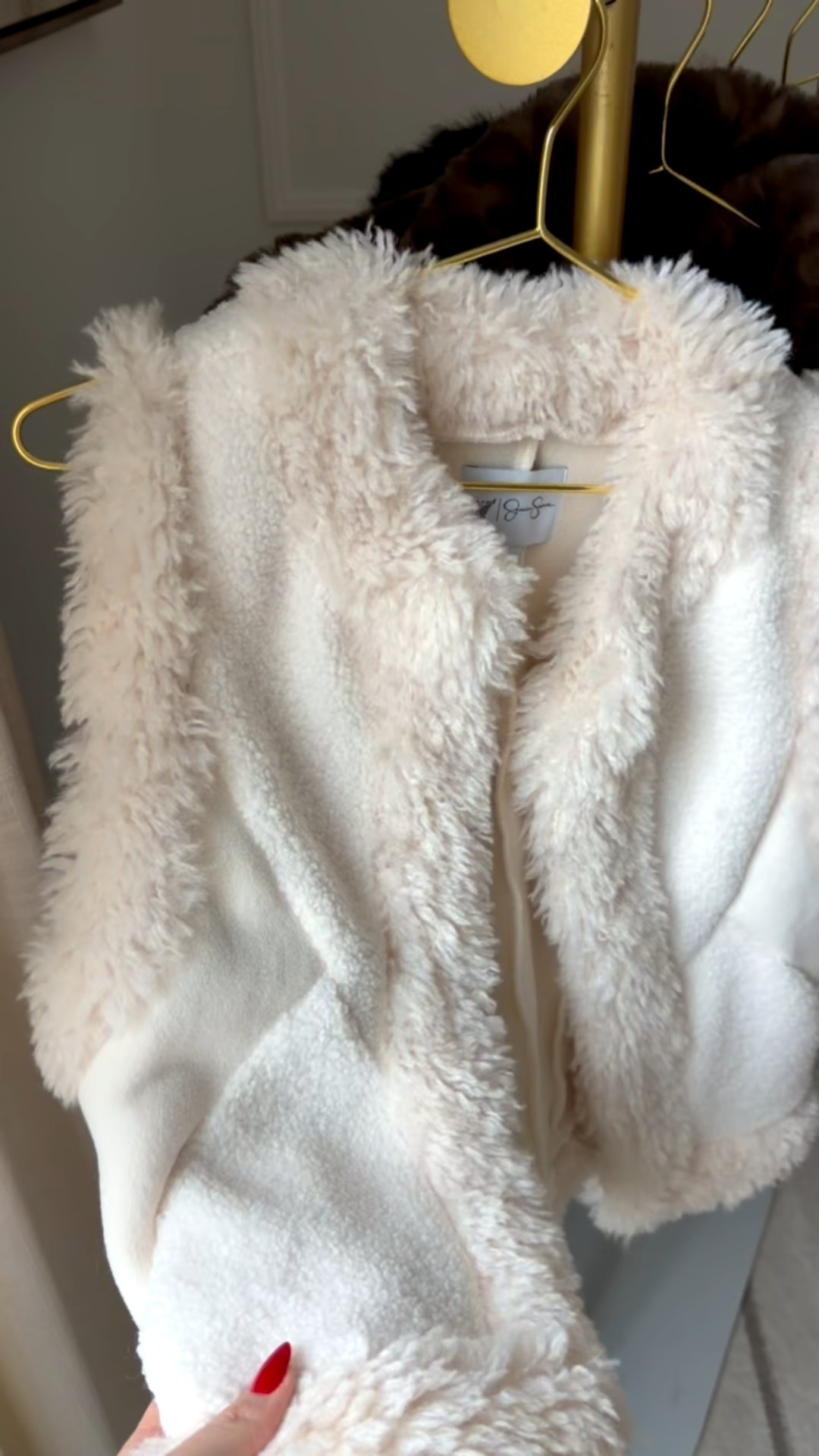 Okay how amazing is this vest? So soft and cozy, would be great for layering this winter!

#walmartpartner #walmartstyle @walmartstyle

#LTKGiftGuide #LTKHoliday #LTKSeasonal