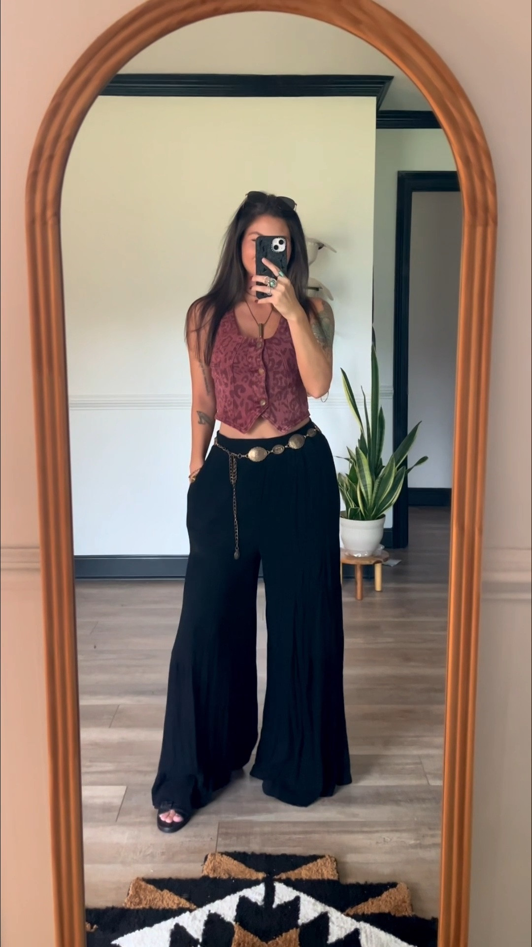 Yesterdays outfit! Went out & about shopping with mom so wanted something cute but comfy! Wearing xs top, pants are old so added similar, shoes aren’t available so added similar as well! Shot necklace is from Twisted Silver code LORI20 for 20% off

#LTKootd #LTKSeasonal #LTKgrwm