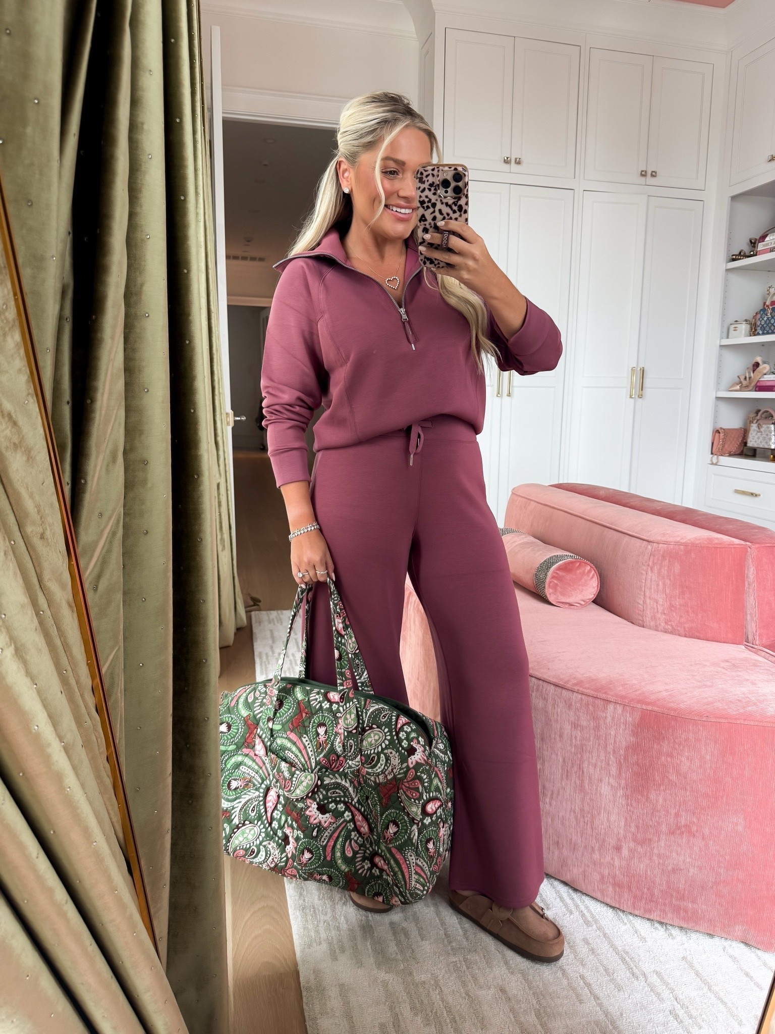 SET OF MY DREAMS!
Wearing size small in both pieces! 

Use code WHITNEYRXSPANX for 15% off!

#LTKmomlife #LTKgrwm #LTKTravel