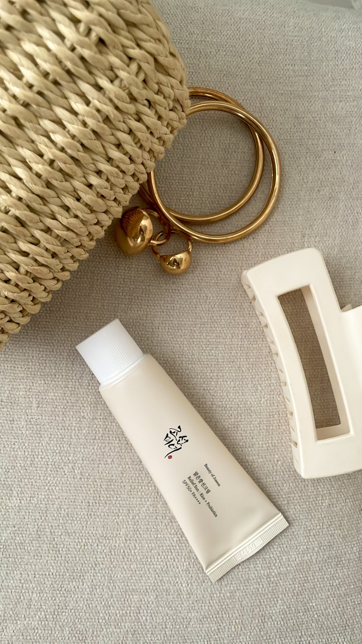 One vacation must have is good SPF! Now that it’s getting warm make sure spf is part of your travel packing list 🧴☀️

Travel outfit, travel list, packing list, spf, sunscreen, Korean skincare, Korean sunscreen, 

#LTKBeauty #LTKSeasonal #LTKTravel