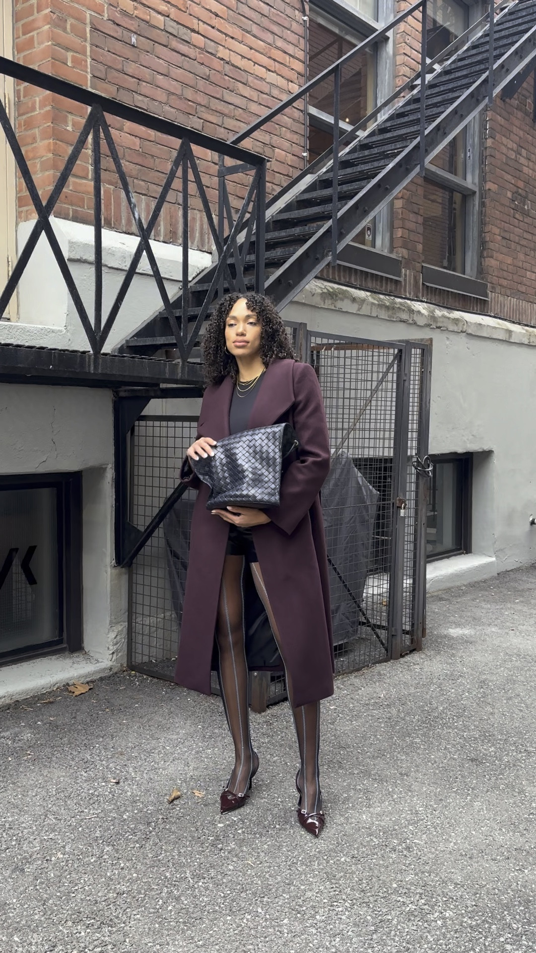 Bottega with the burgundy 💋🖤 #holidayoutfit #christmaspartyoutfit #burgundyoutfit 

#LTKItBag #LTKHoliday #LTKGiftGuide