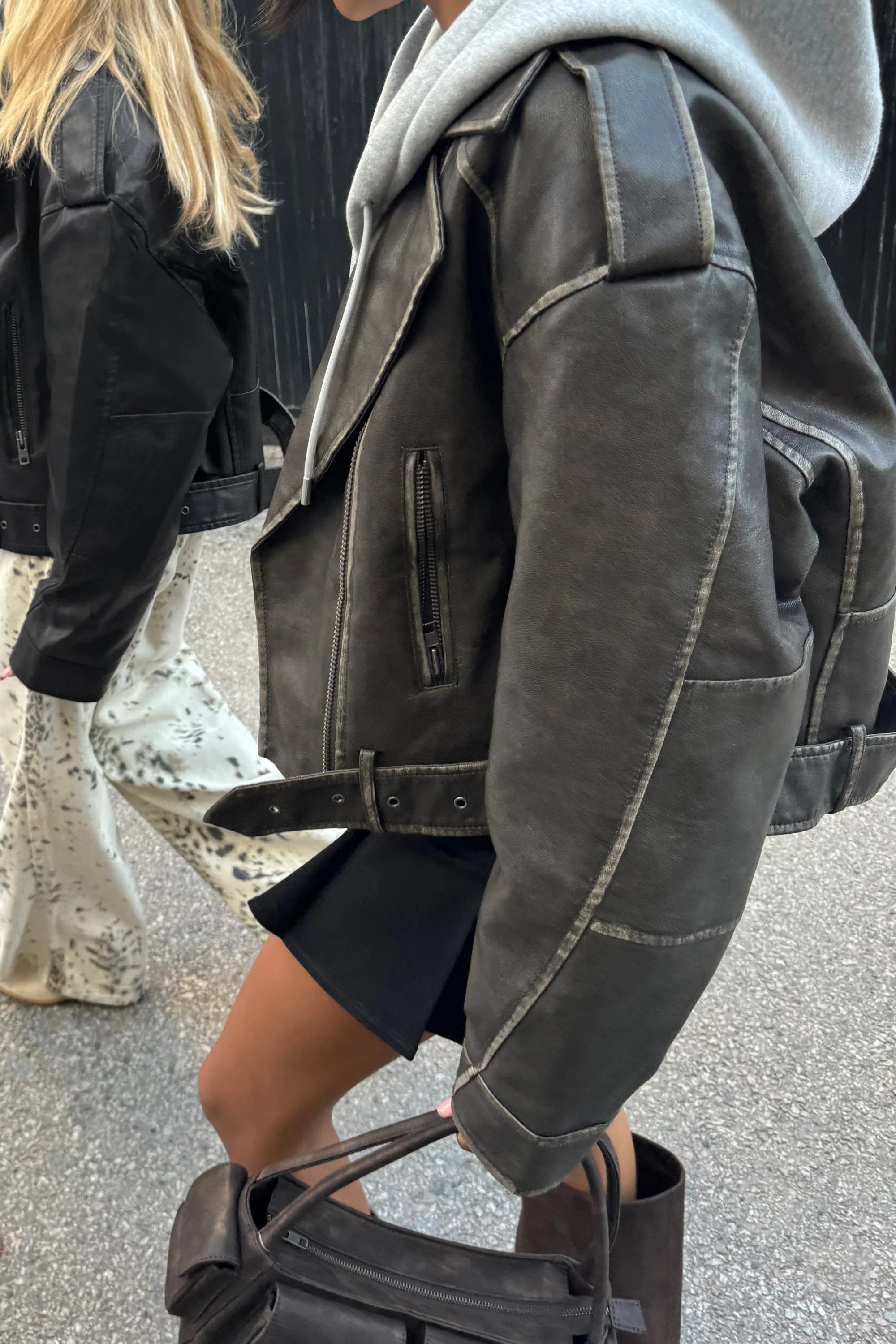 CROPPED VEGAN LEATHER MOTO JACKET | OAK + FORT