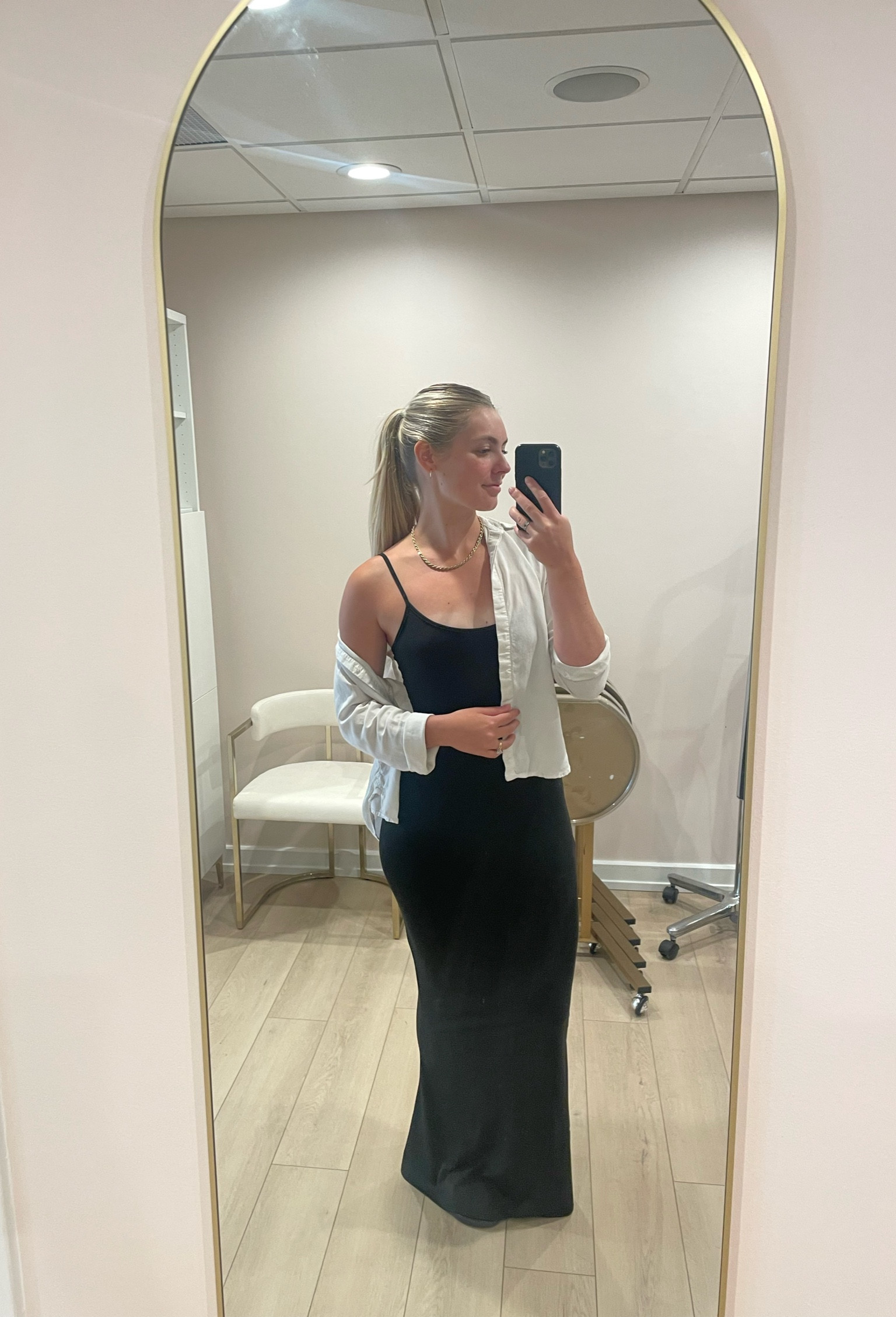 HAIRSTYLIST OUTFIT

#LTKworkwear