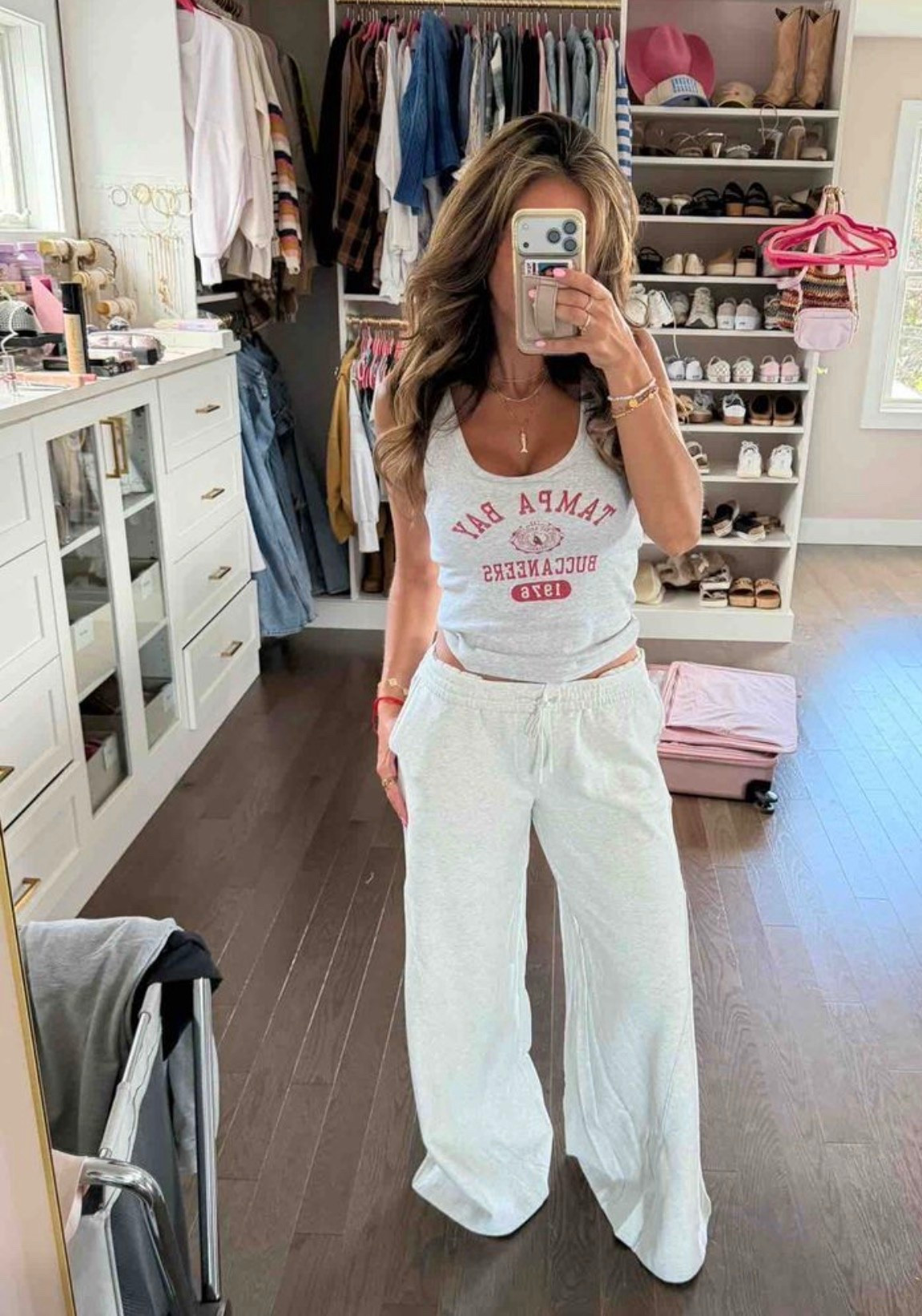 Love this tank!

#LTKgrwm #LTKmomlife #LTKdayinmylife